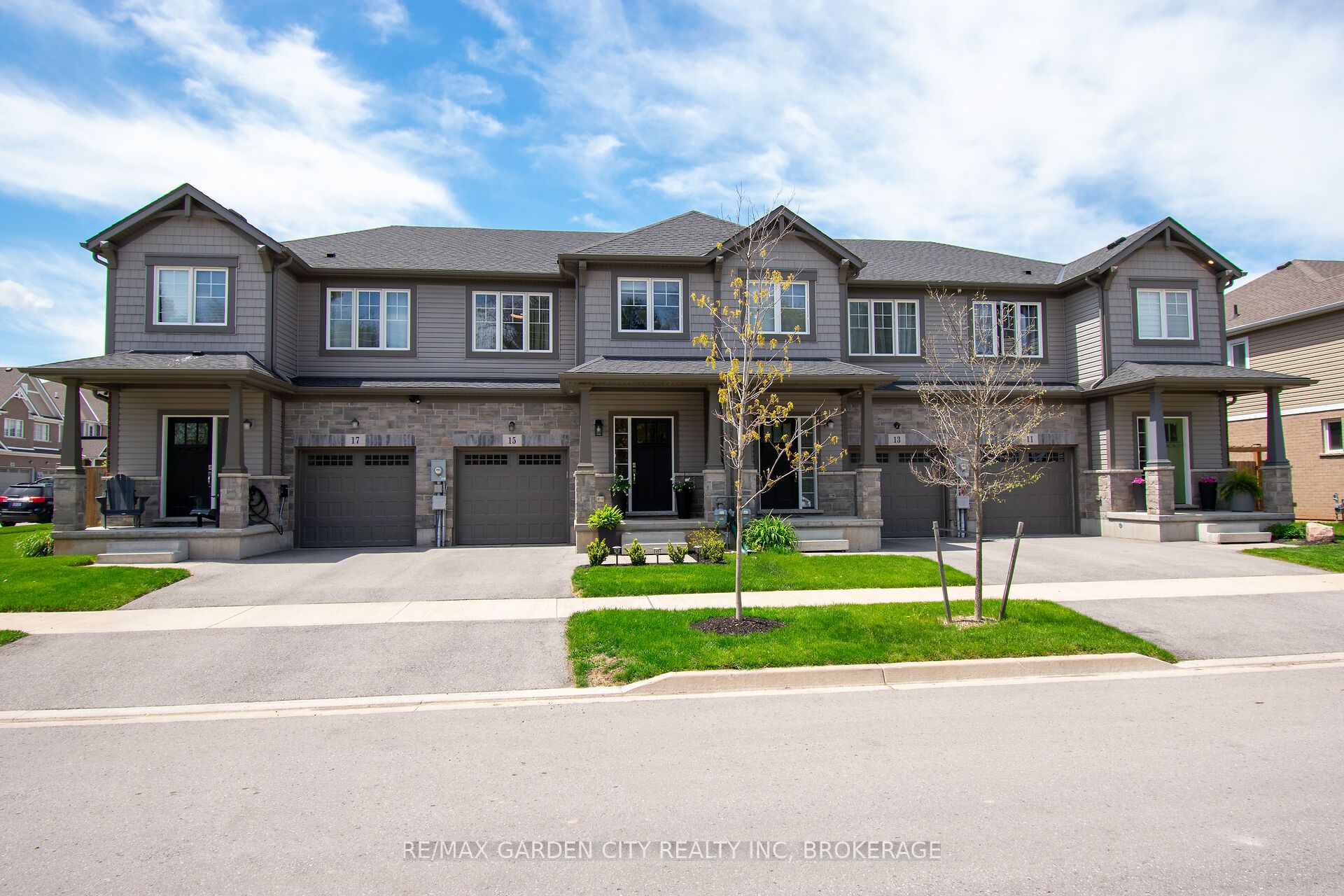 15 LYMBURNER Street, Pelham, ON L3E 0B4 photo 4