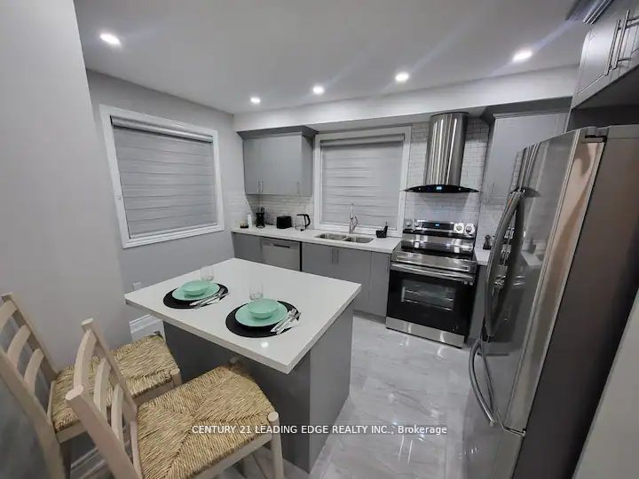 5595 WESLEY Place, Niagara Falls, ON L2E 3Z4 photo 2