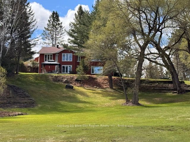 353 Macpherson Drive, East Ferris, ON P0H 1K0 photo 2