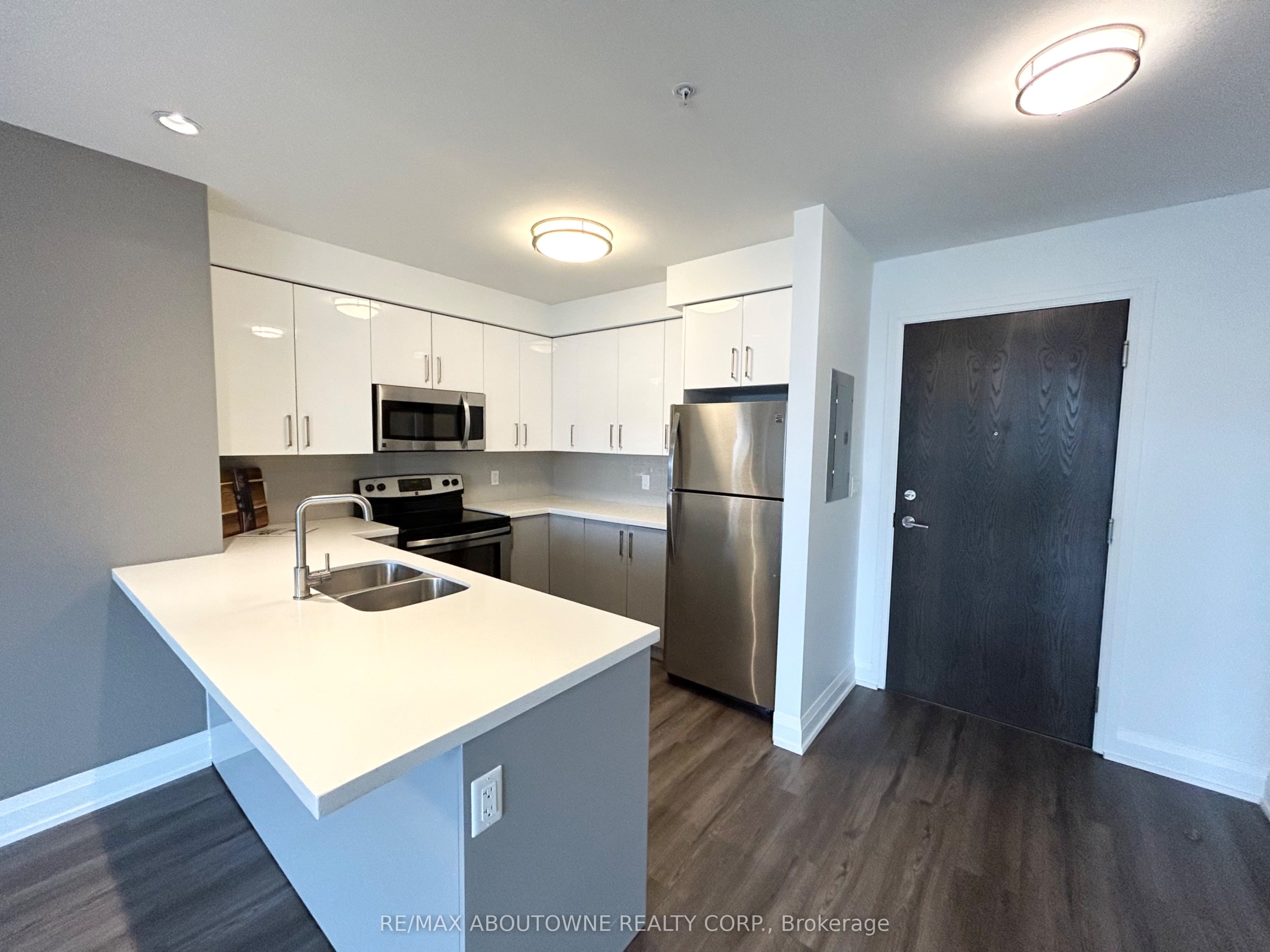 460A Belmont Avenue W 510, Kitchener, ON N2M 0A9 photo 4
