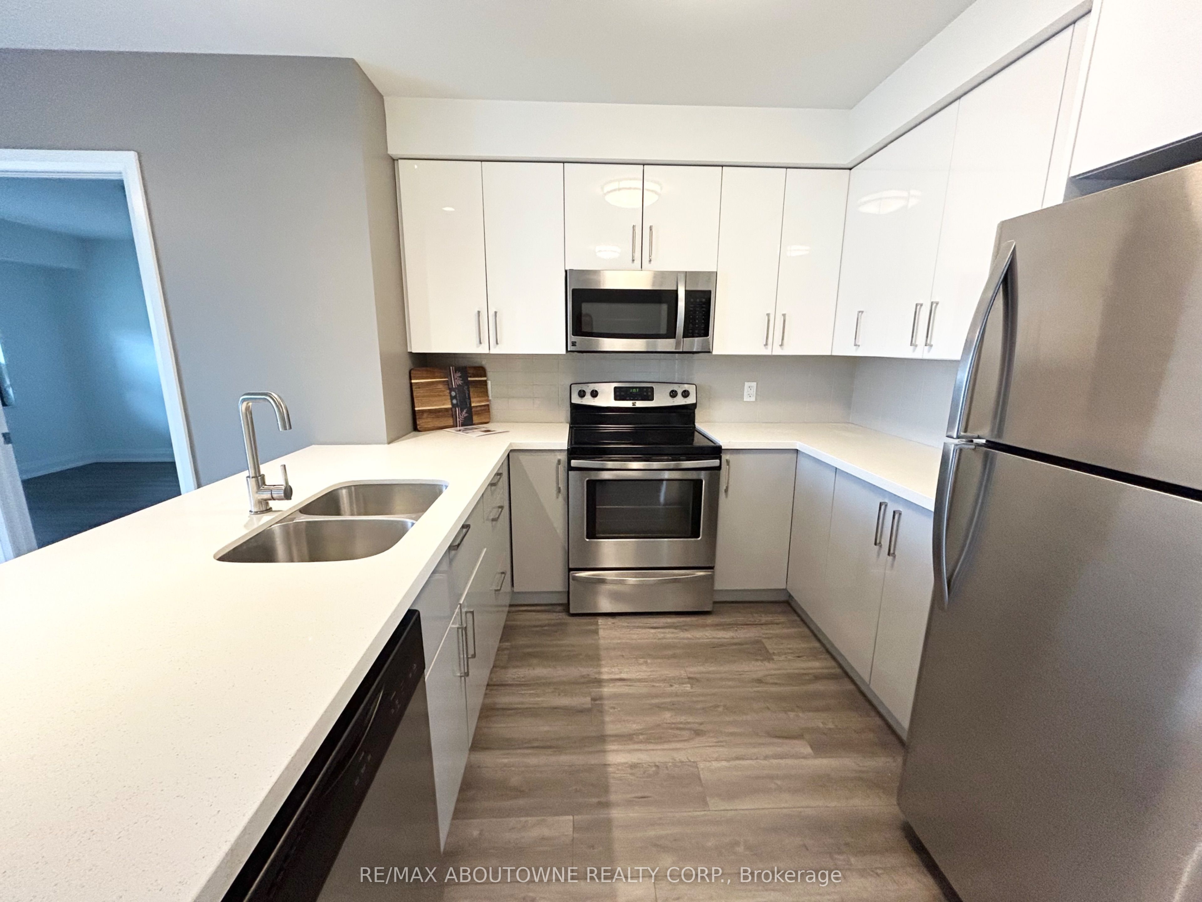 460A Belmont Avenue W 510, Kitchener, ON N2M 0A9 photo 5