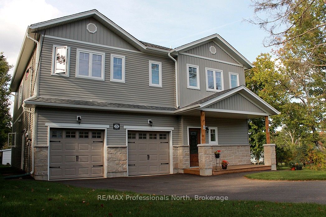 5 Greaves Avenue, Huntsville, ON P1H 1V2
