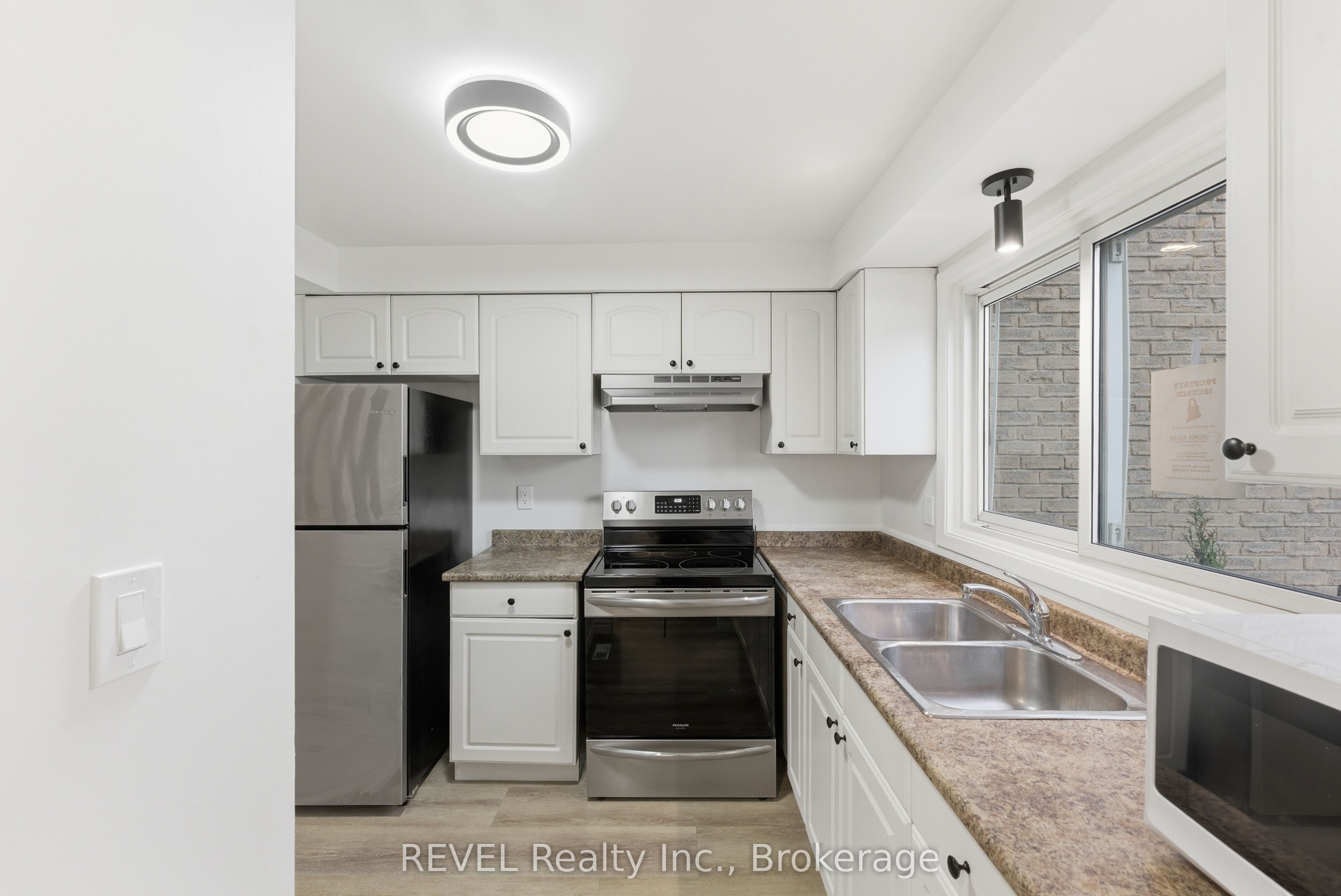 151 Linwell Road 15, St. Catharines, ON L2N 6P3 photo 4