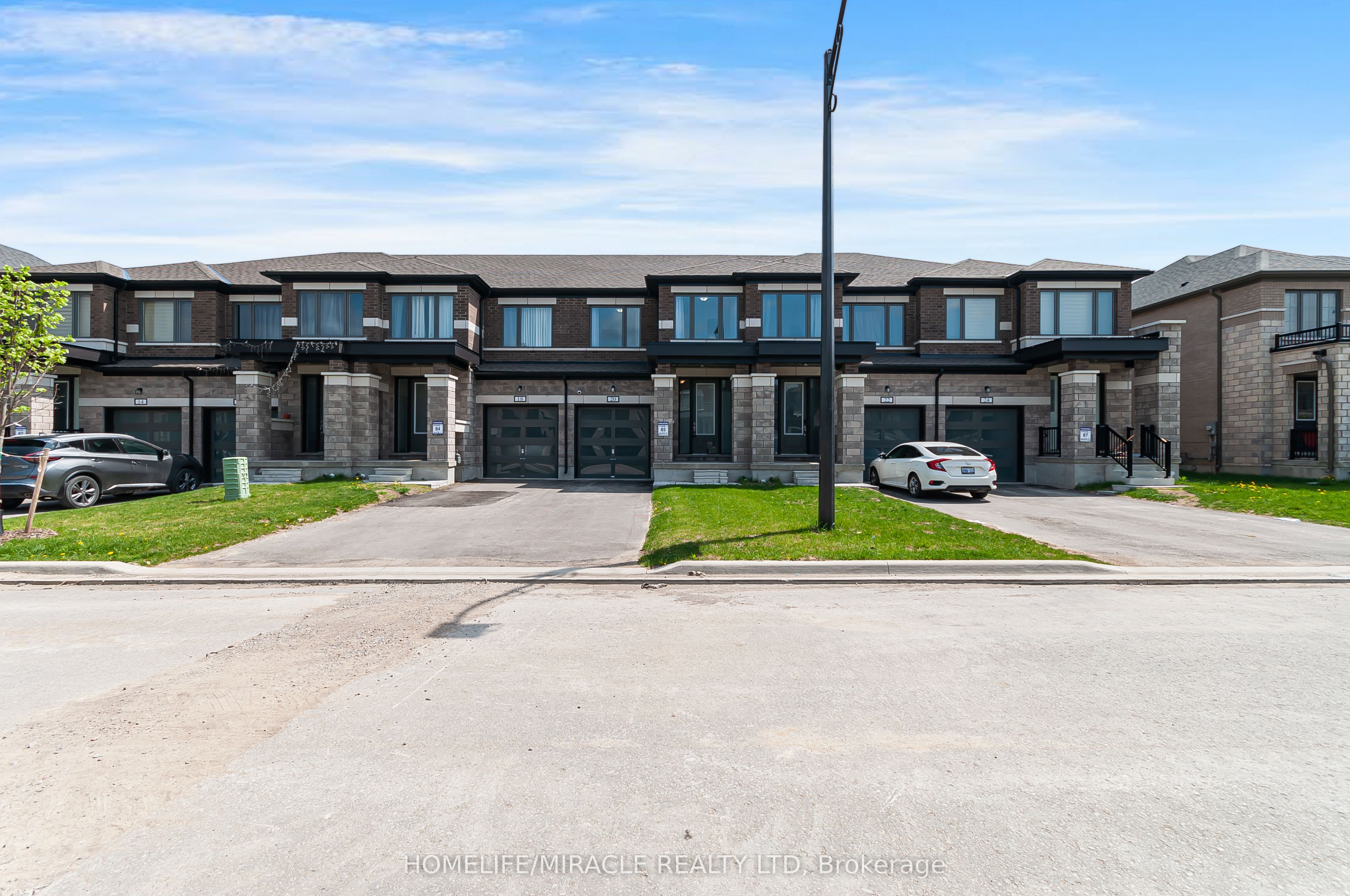 20 Corley Street, Kawartha Lakes, ON L9V 6C2 photo 3