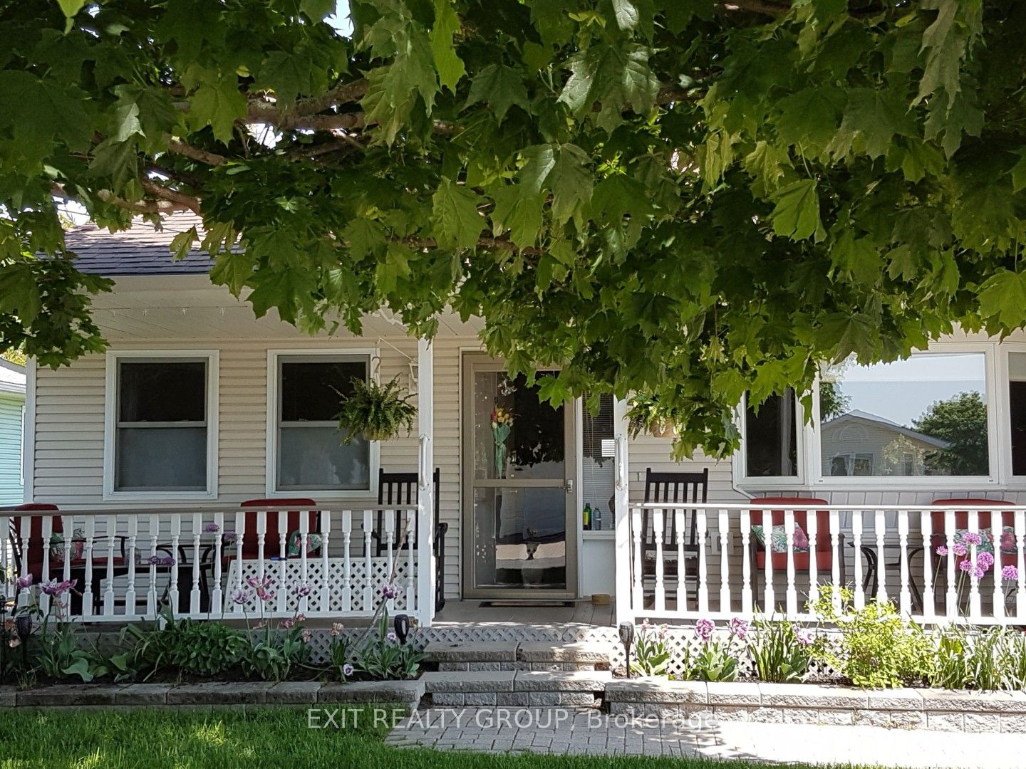 1 Quaker Court, Prince Edward County, ON K0K 3L0 photo 2