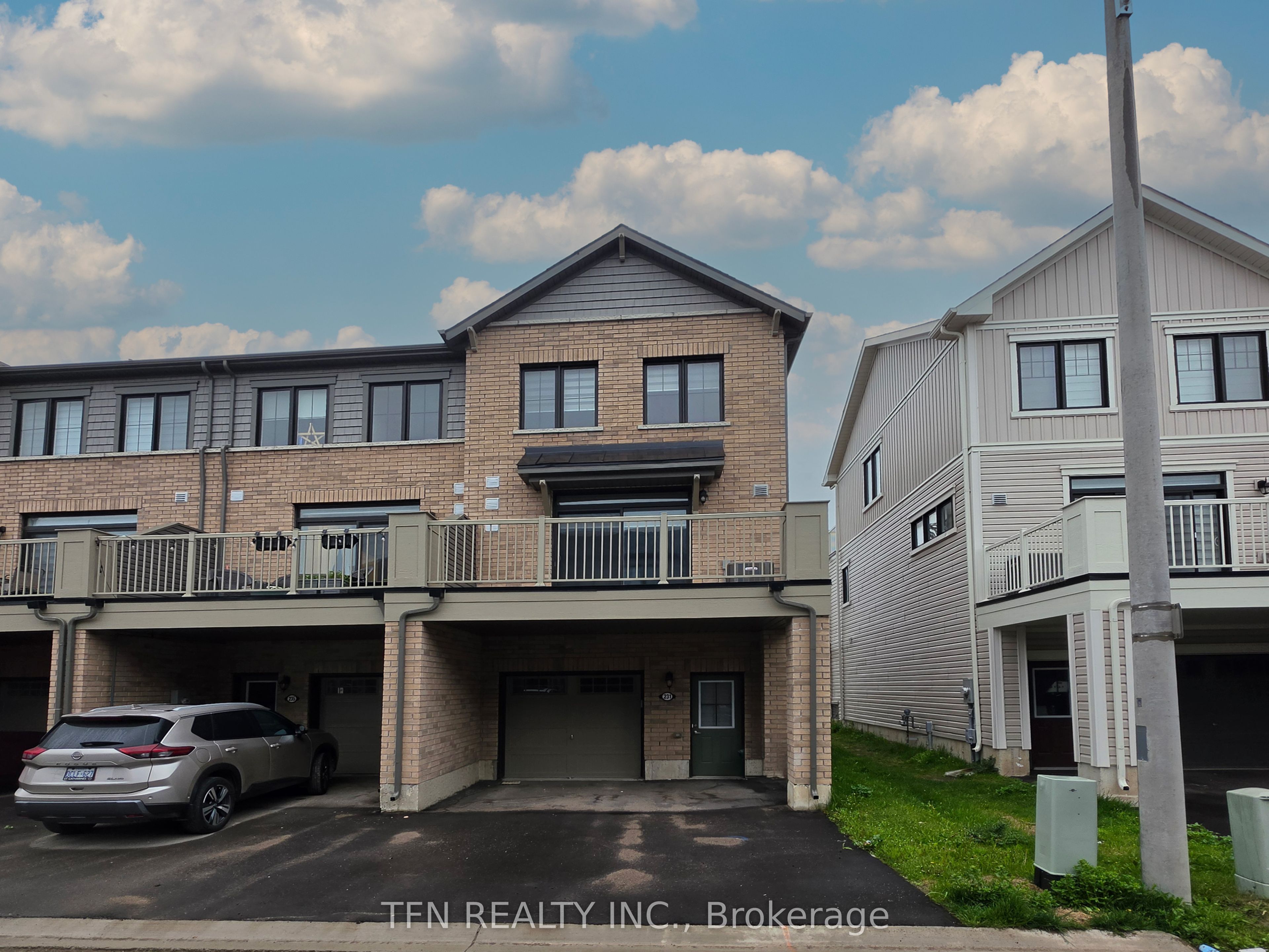 231 Melody Lane, Thorold, ON L3B 0L2 photo 2