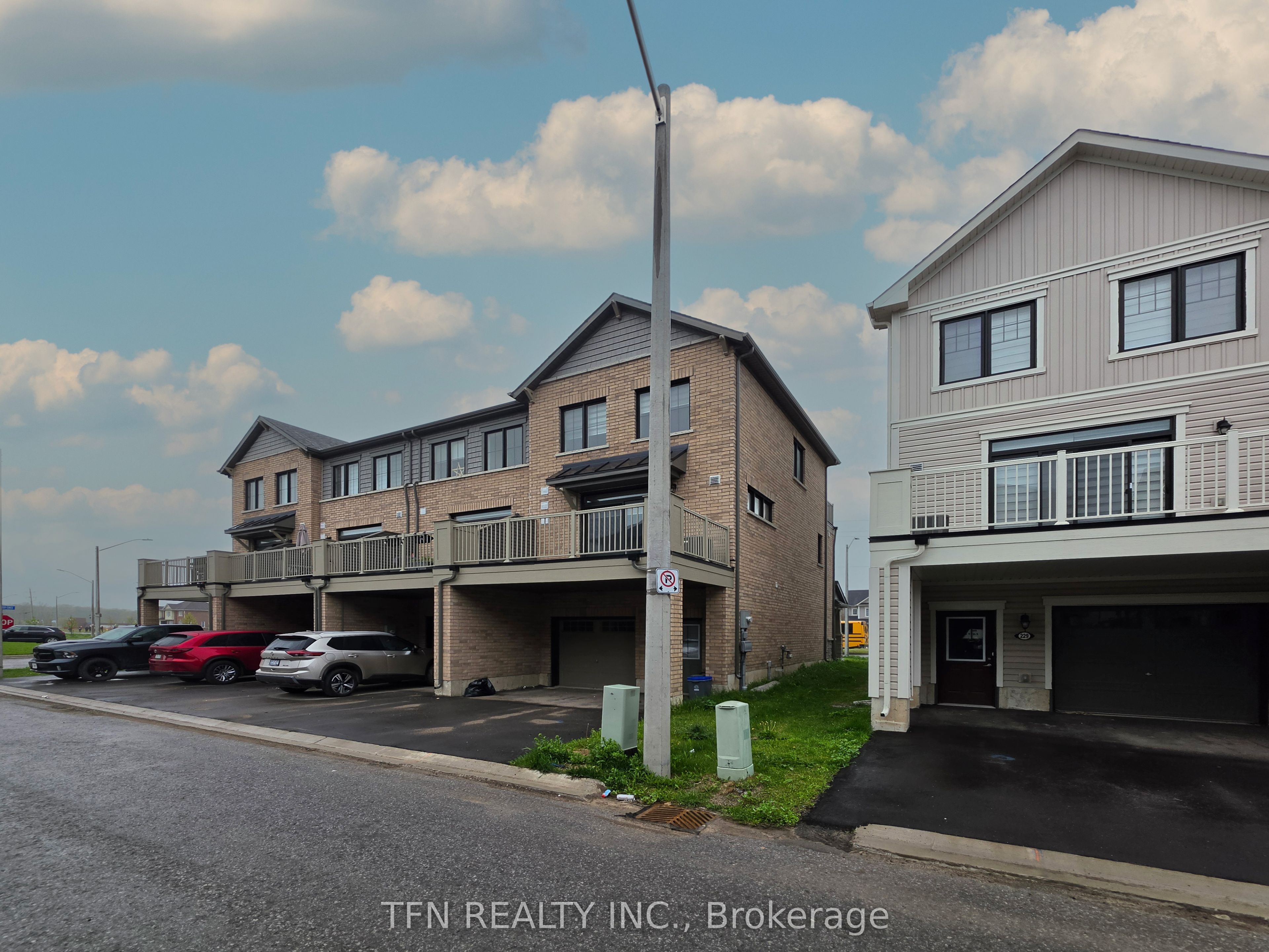 231 Melody Lane, Thorold, ON L3B 0L2 photo 3