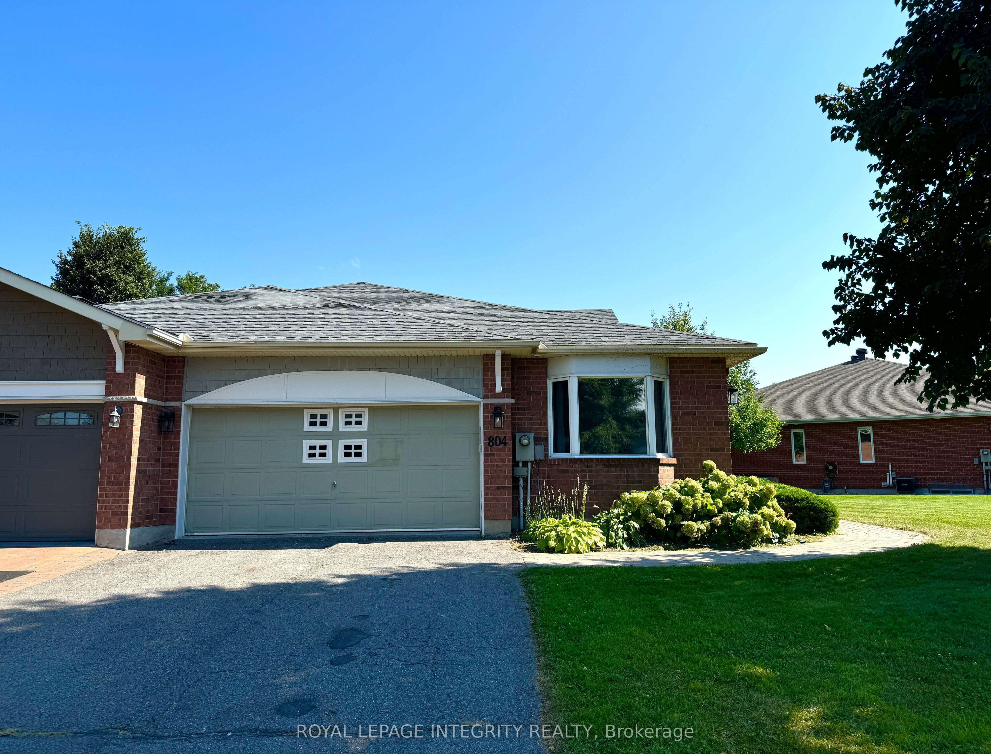 804 Hot Springs Way, Blossom Park - Airport and Area, ON K1V 1R9
