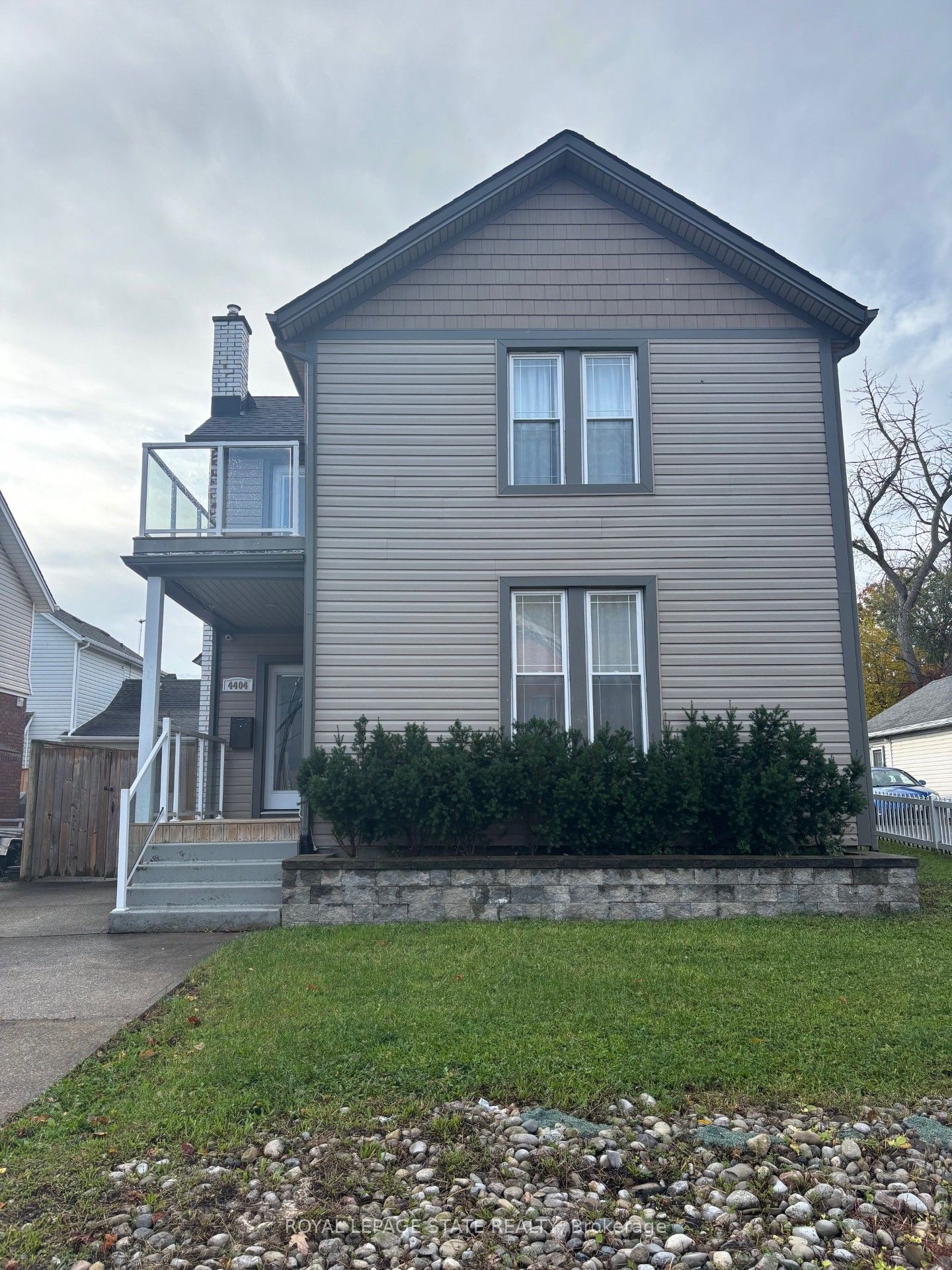 4404 Morrison Street, Niagara Falls, ON L2E 2B3 photo 2