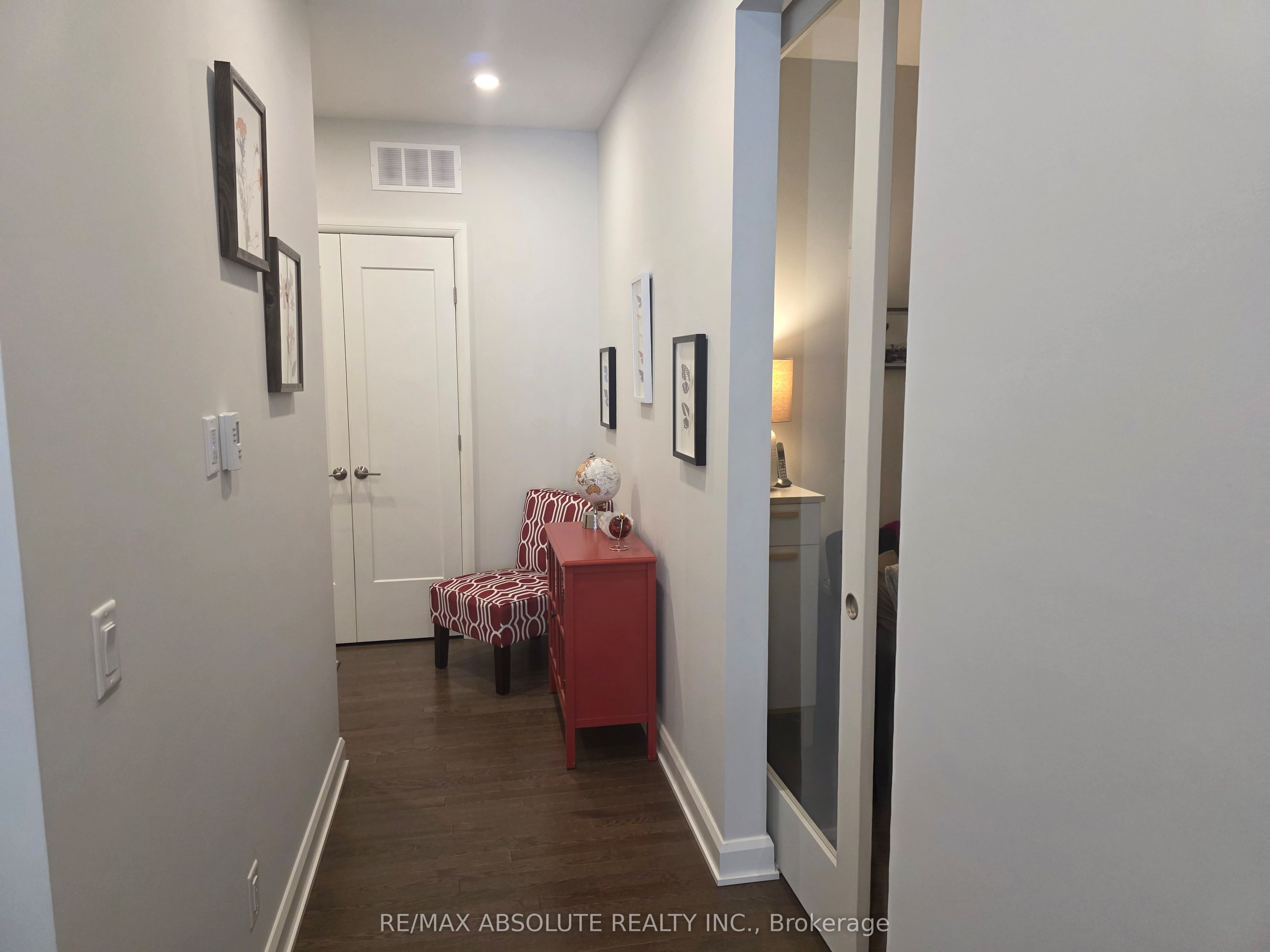 160 Boundstone Way 103, Kanata, ON K2T 0M8 photo 5