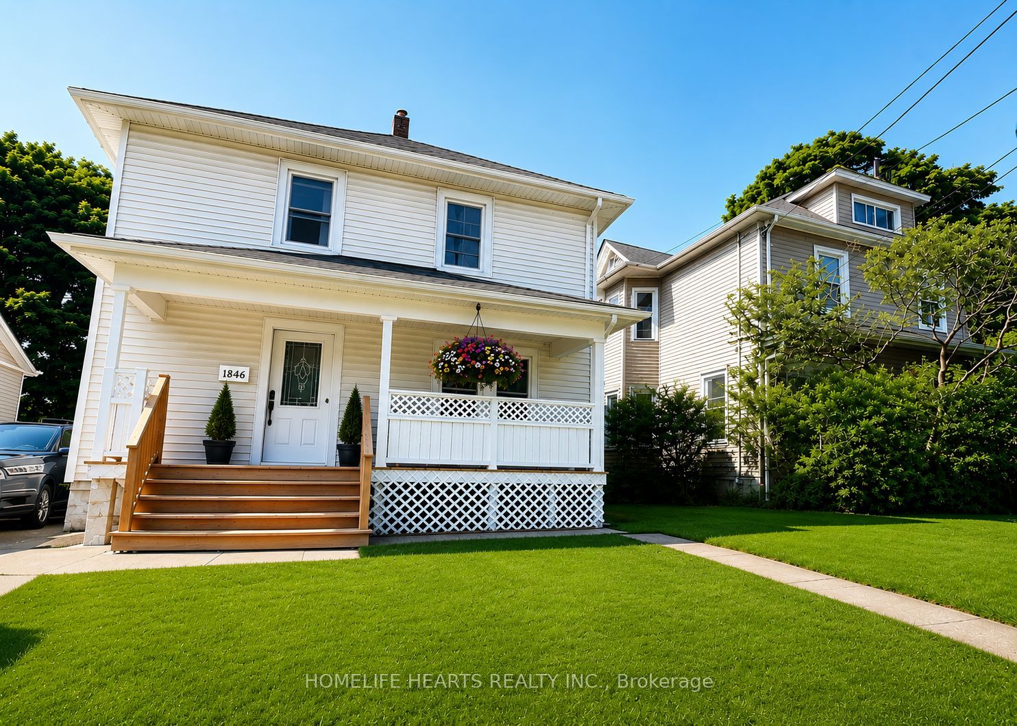 5404 Bridge Street, Niagara Falls, ON L2E 2T6