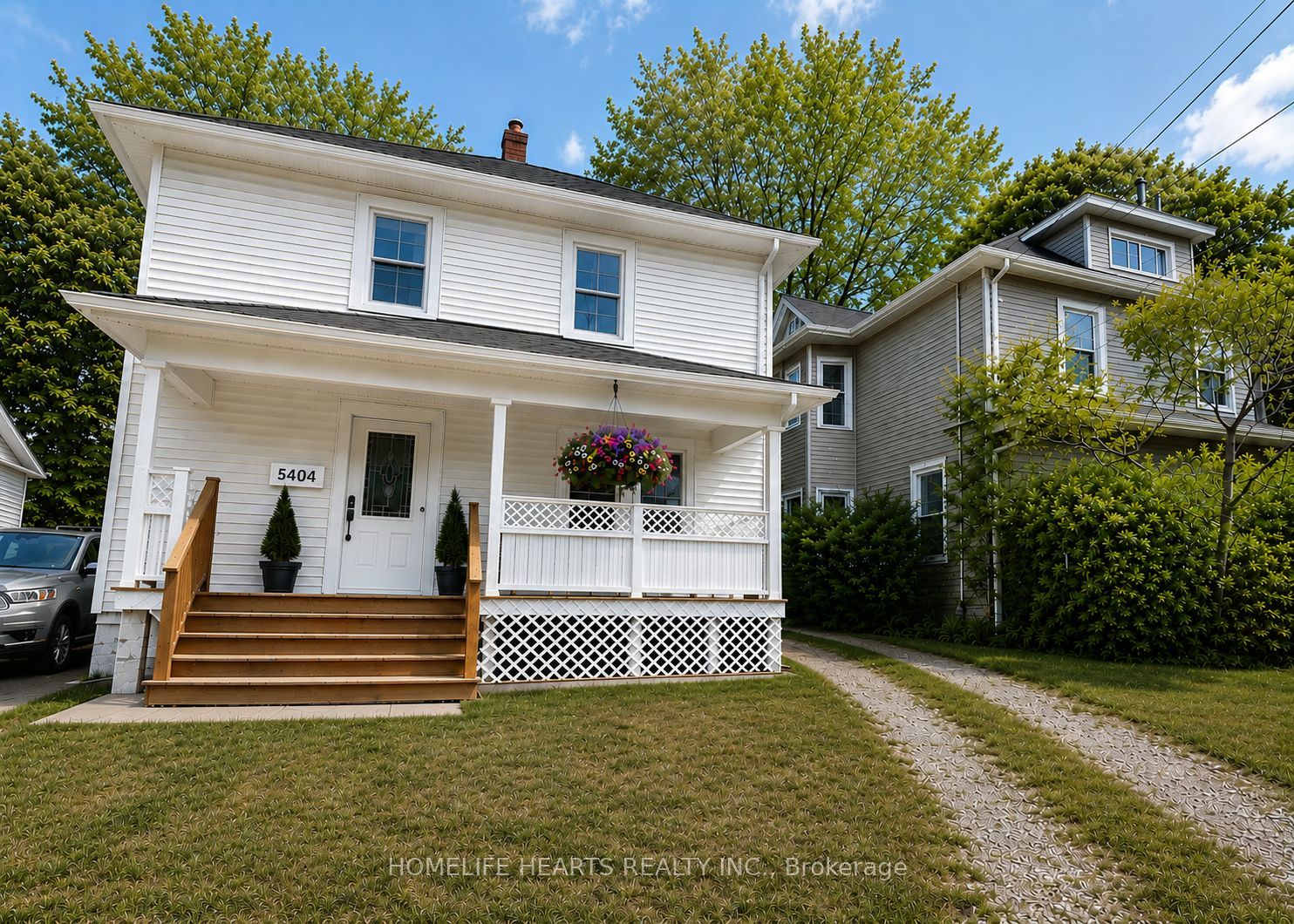 5404 Bridge Street, Niagara Falls, ON L2E 2T6 photo 2