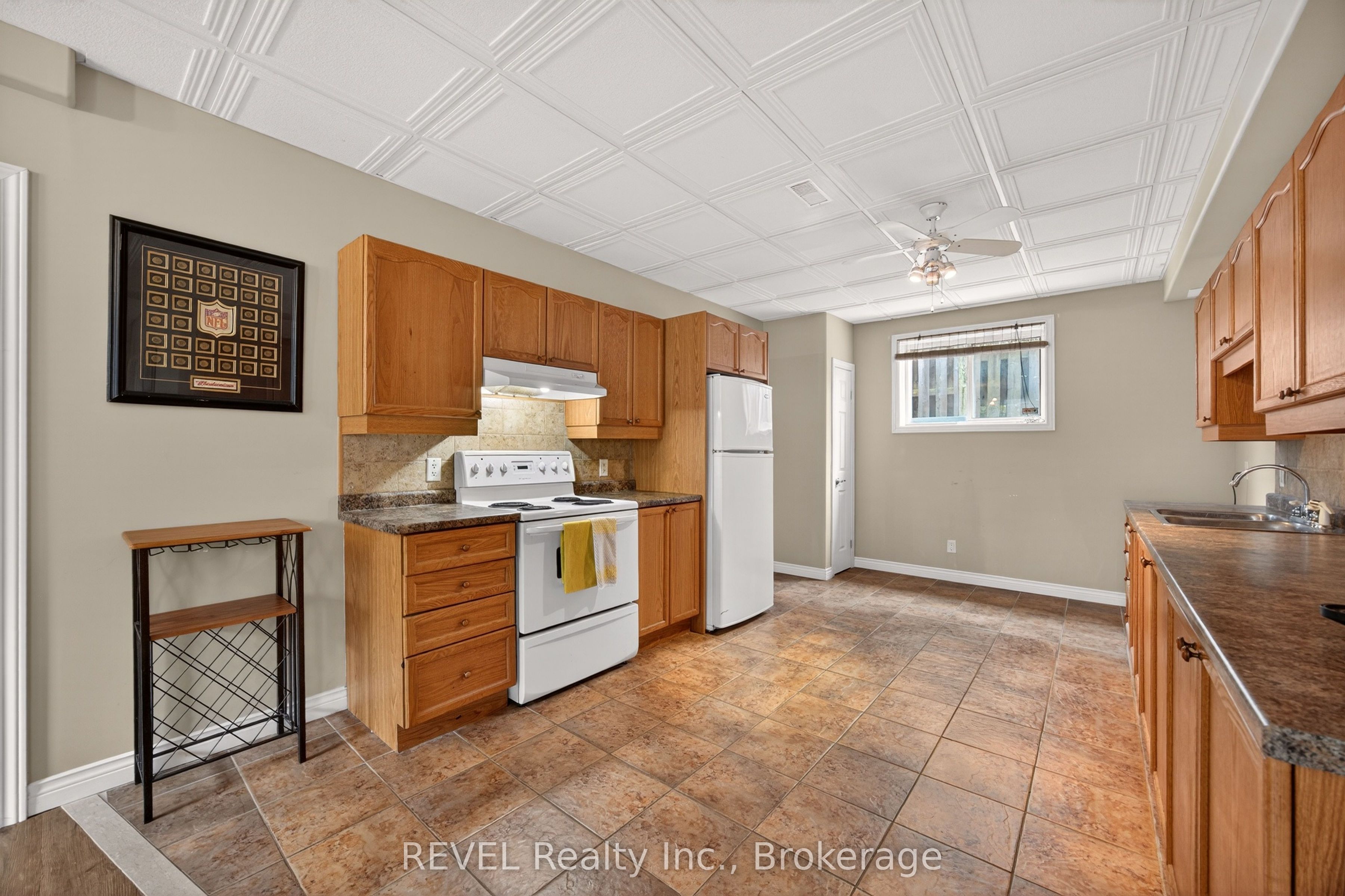 126 Westland Street, St. Catharines, ON L2S 4E2 photo 3