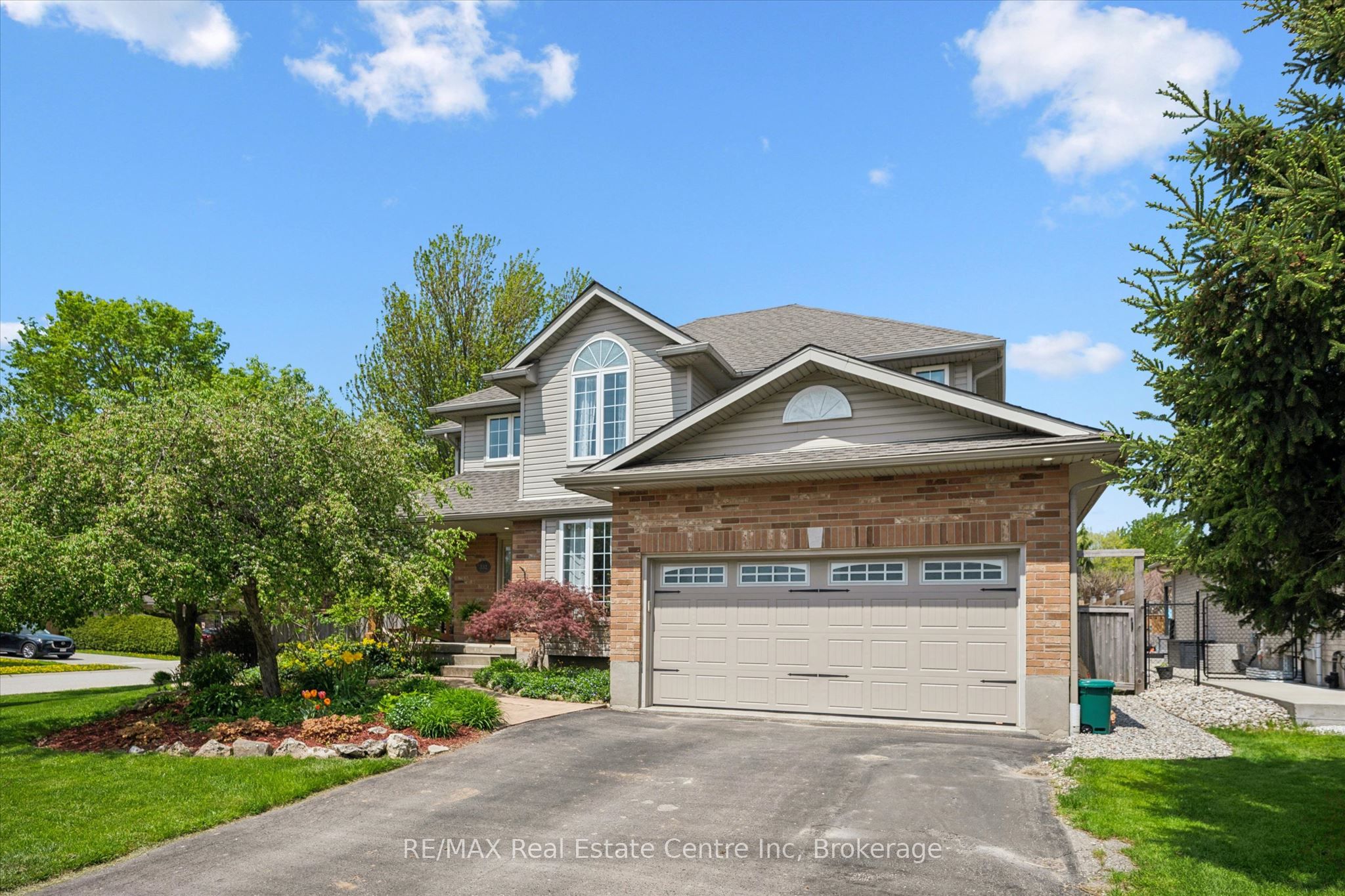 332 Daniel Crescent, Centre Wellington, ON N0B 1S0 photo 2