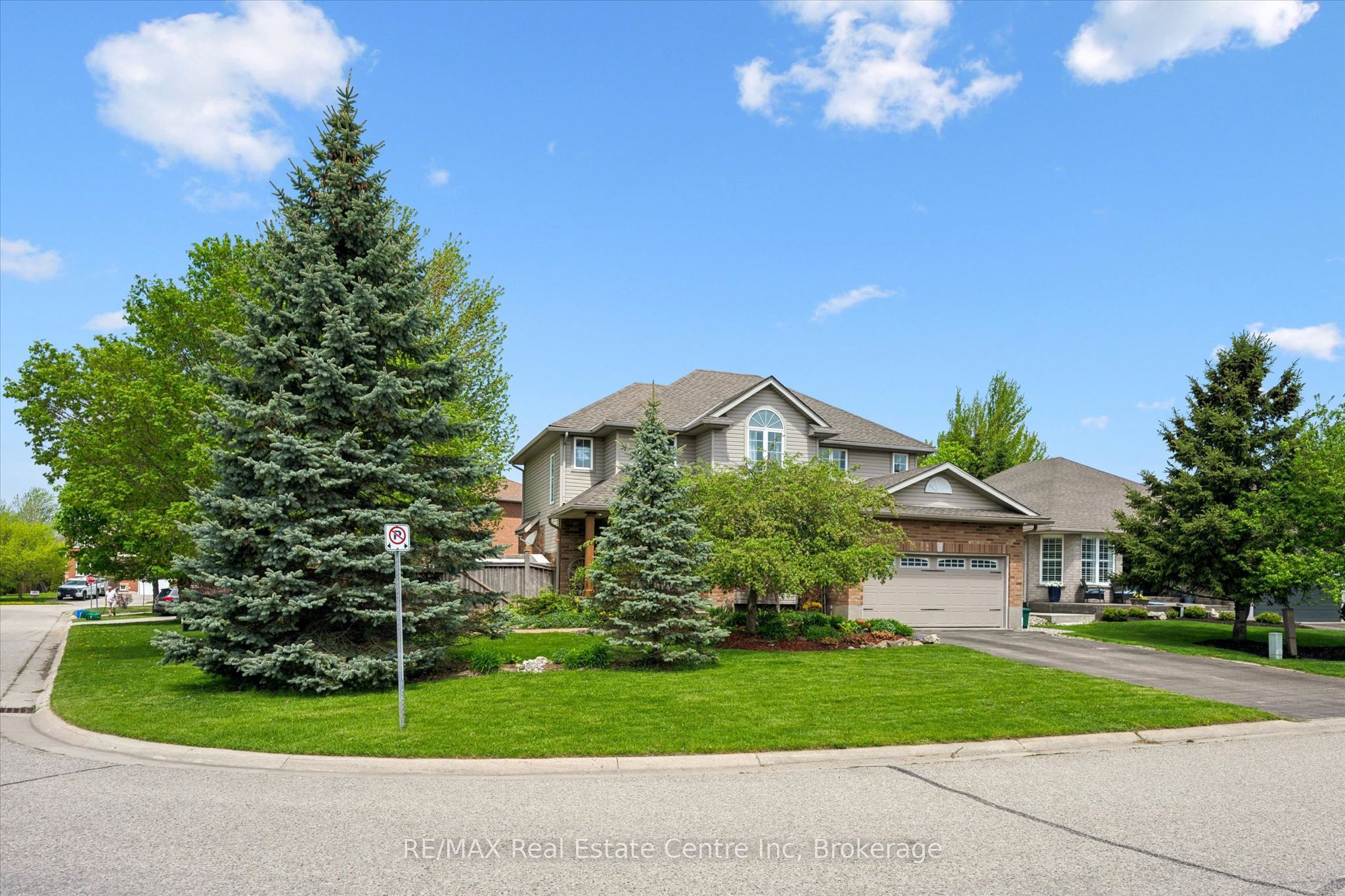 332 Daniel Crescent, Centre Wellington, ON N0B 1S0 photo 3
