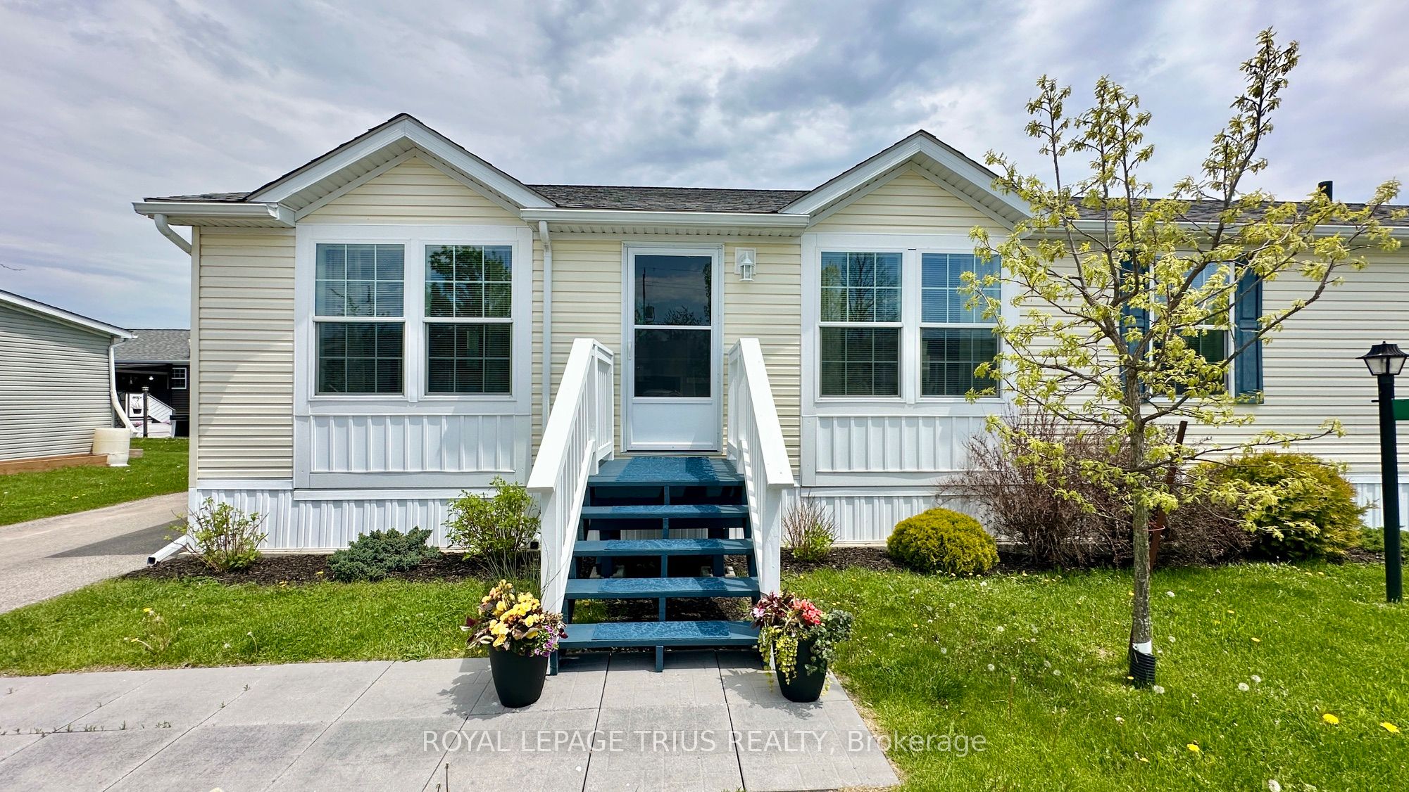 4 Cricklewood Crescent, Haldimand, ON N0A 1L0 photo 2