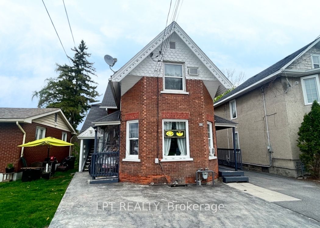 71 McGonigal Street W, Arnprior, ON K7S 1M2