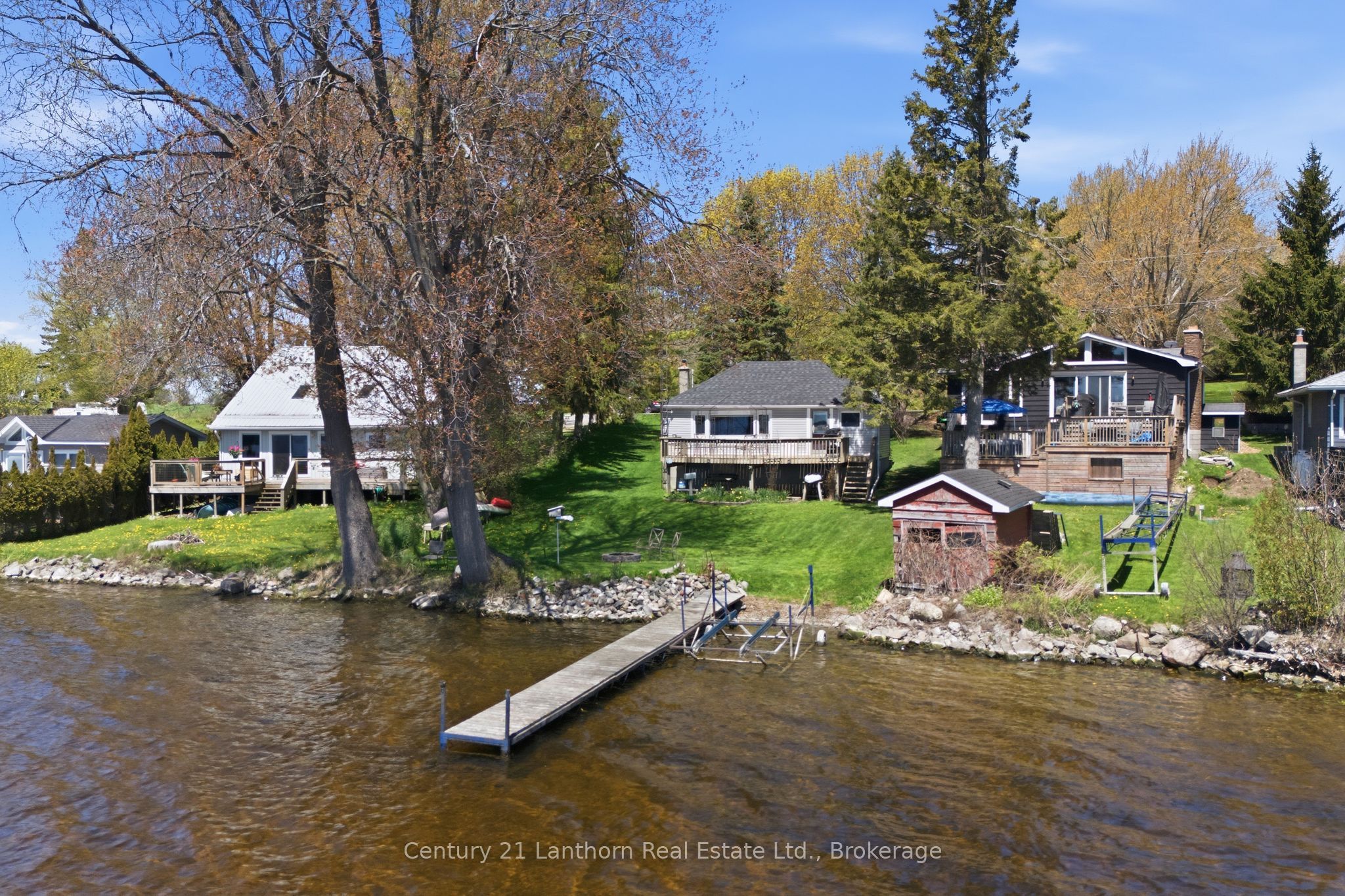 1051 Lakeside Drive, Prince Edward County, ON K0K 1T0 photo 2