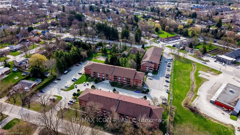 440 Durham Street W 210, Wellington North, ON N0G 2L1 photo 3