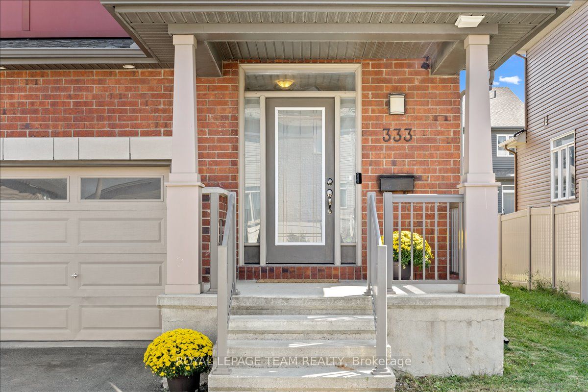 333 Tulum Crescent, Kanata, ON K2S 0V9 photo 2