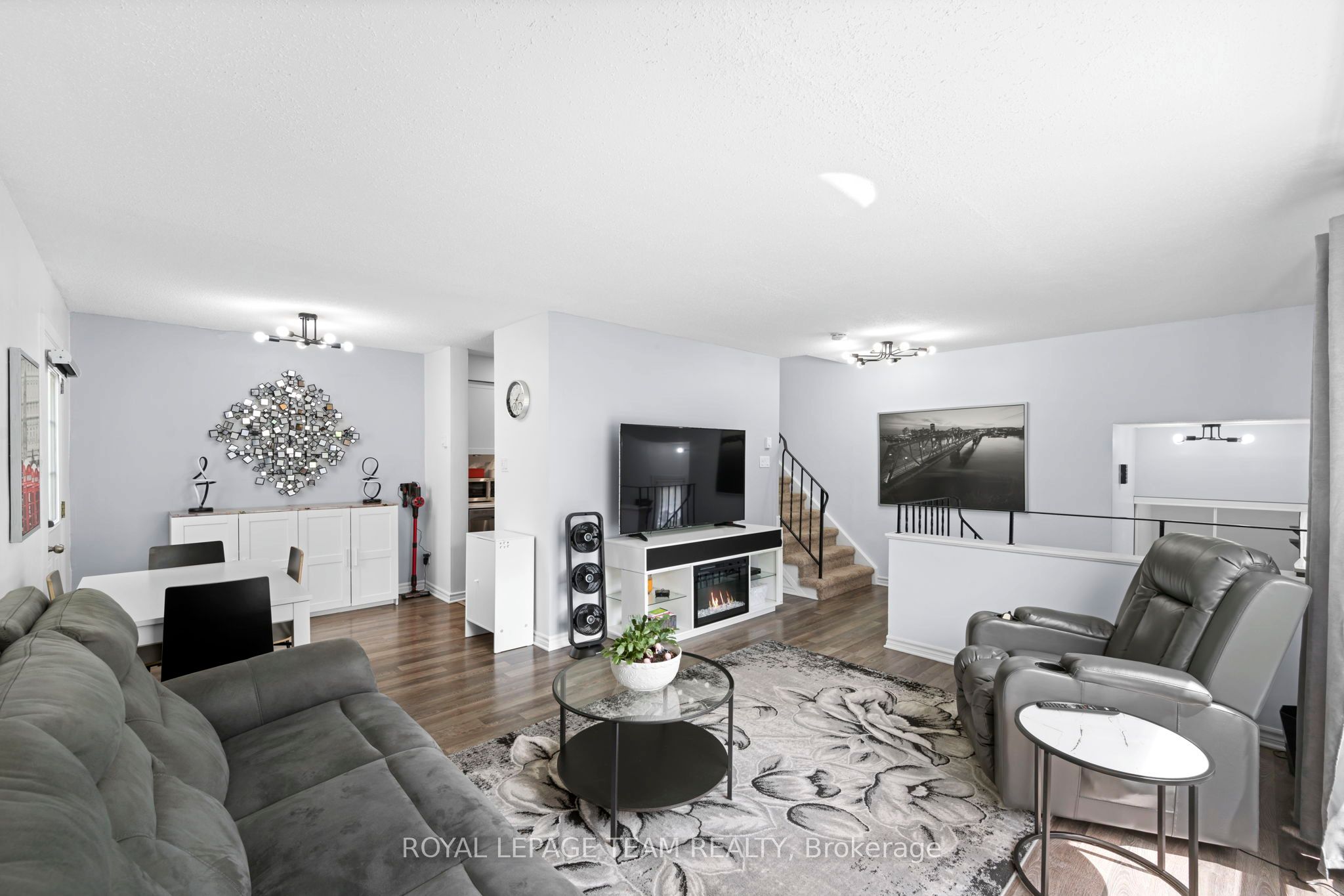 41C Forester Crescent, Bells Corners and South to Fallowfield, ON K2H 8Y3 photo 5