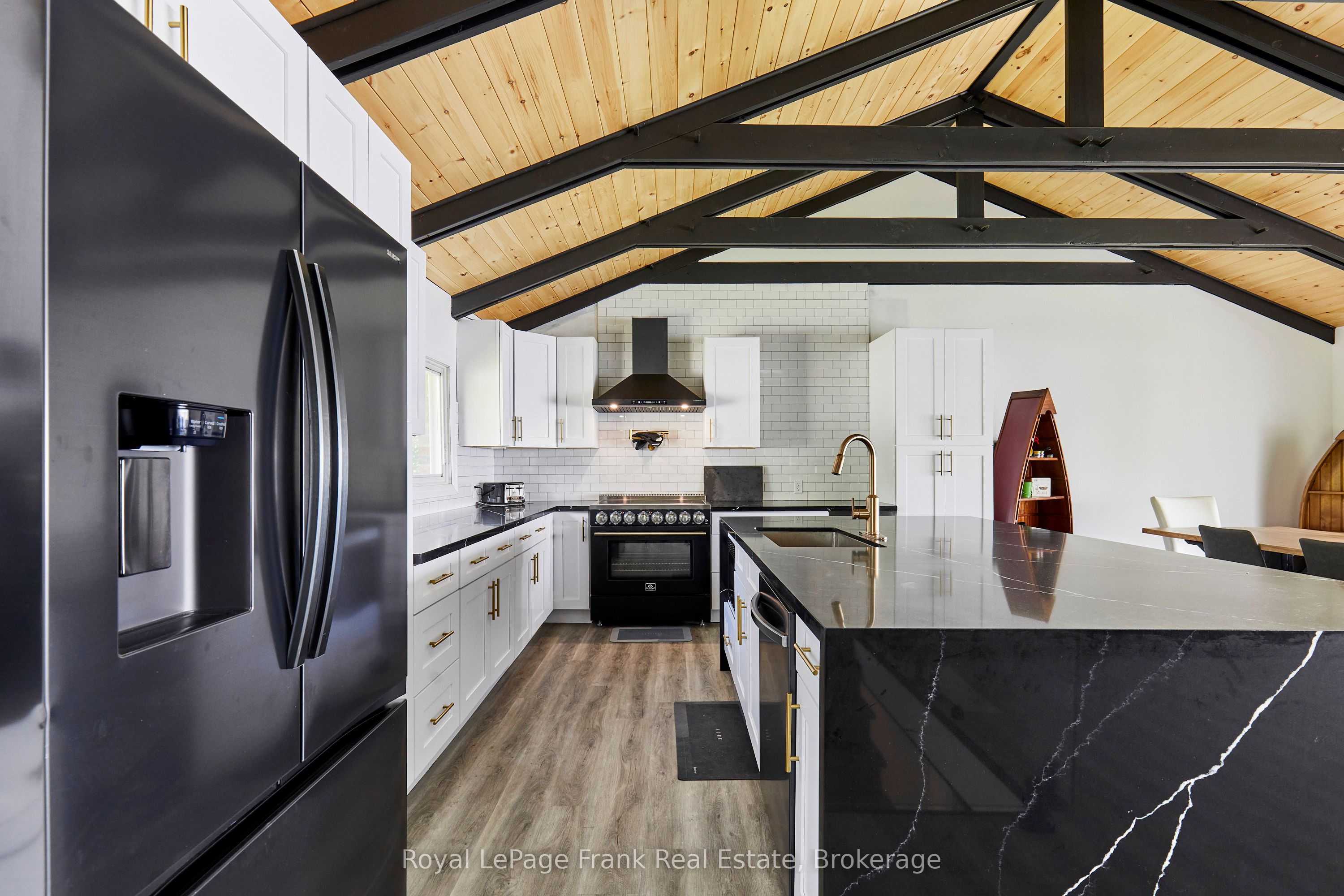 36 Summer Drive, Kawartha Lakes, ON K0M 2C0 photo 5