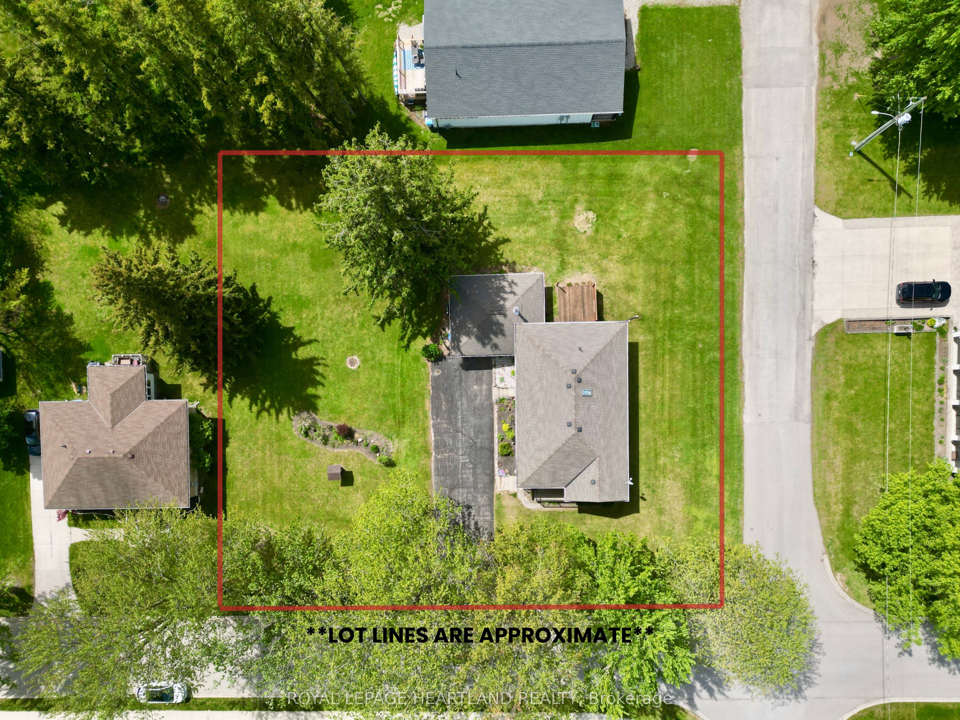 19 Centre Street, Bluewater, ON N0M 2T0 photo 4