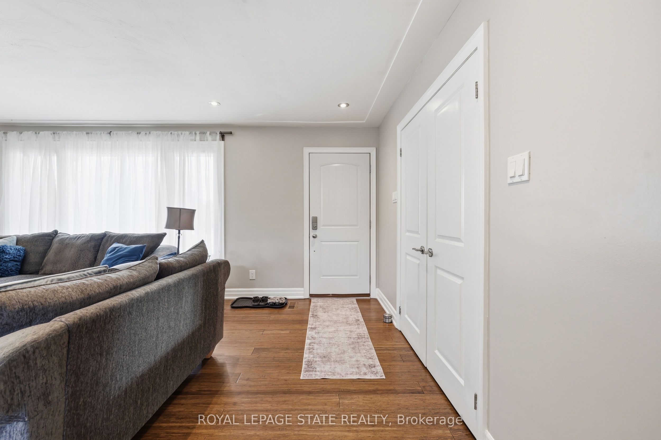 168 Nugent Drive, Hamilton, ON L8H 2N4 photo 4