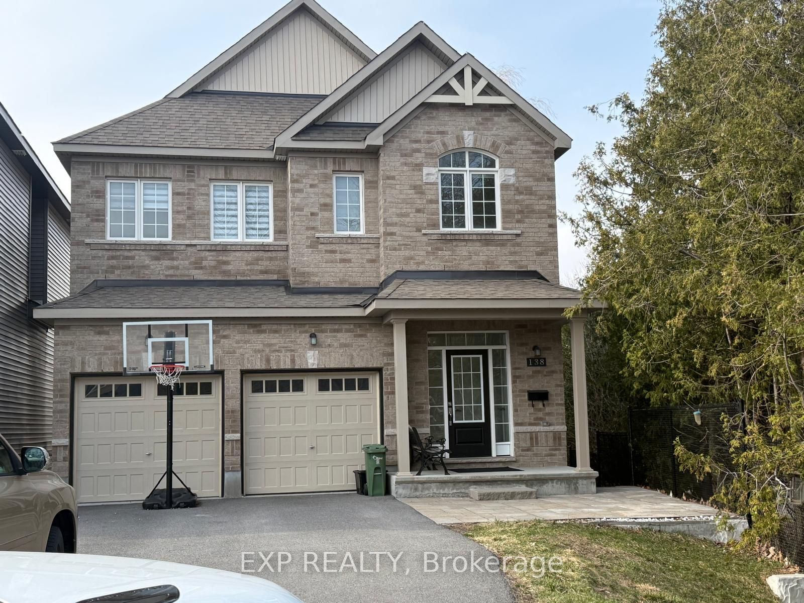 138 RYLAND Street E, Barrhaven, ON K2J 6R1