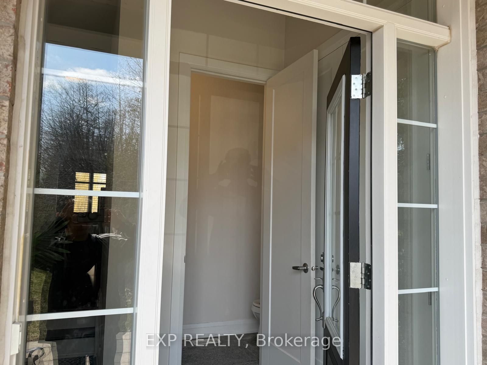 138 RYLAND Street E, Barrhaven, ON K2J 6R1 photo 3