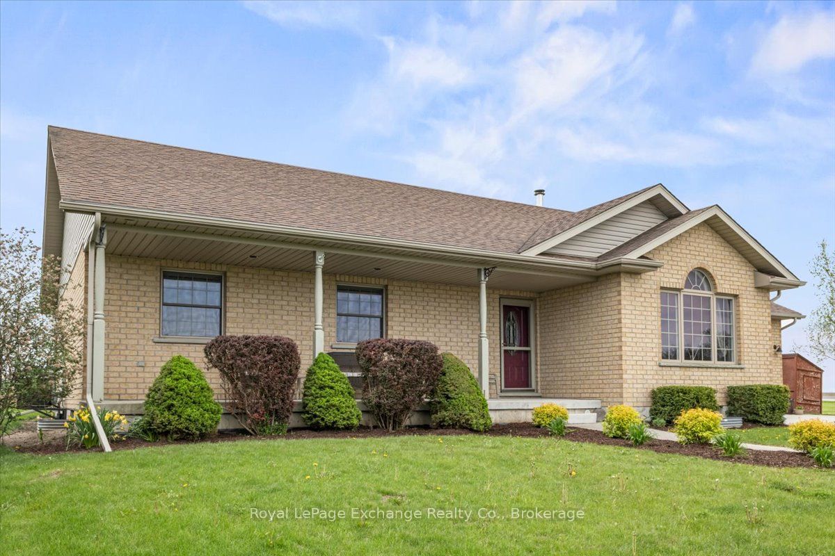 801 Troys Trail, Huron-Kinloss, ON N2Z 0C1 photo 2