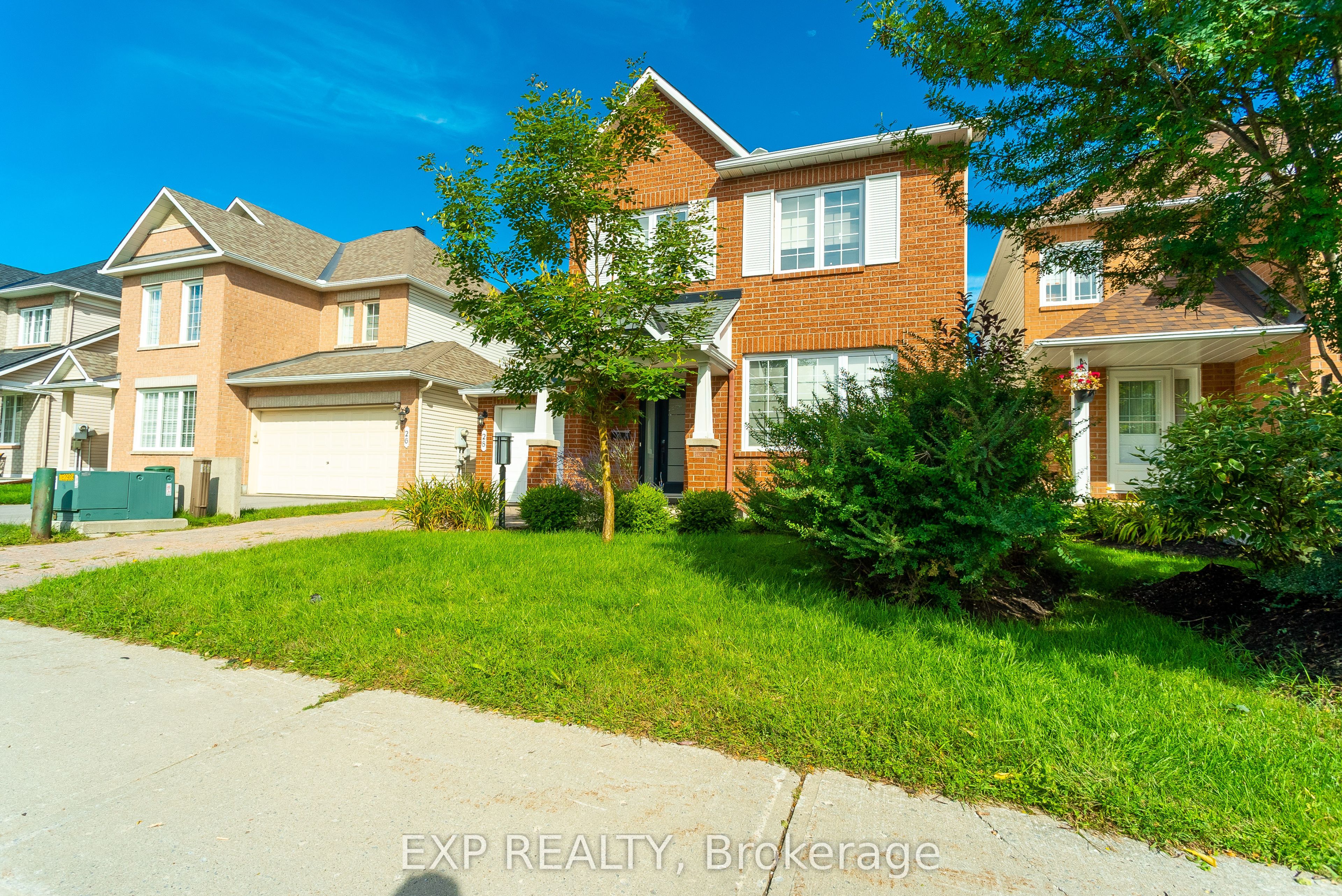 28 Chartwell Avenue, South of Baseline to Knoxdale, ON K2G 6L6 photo 5