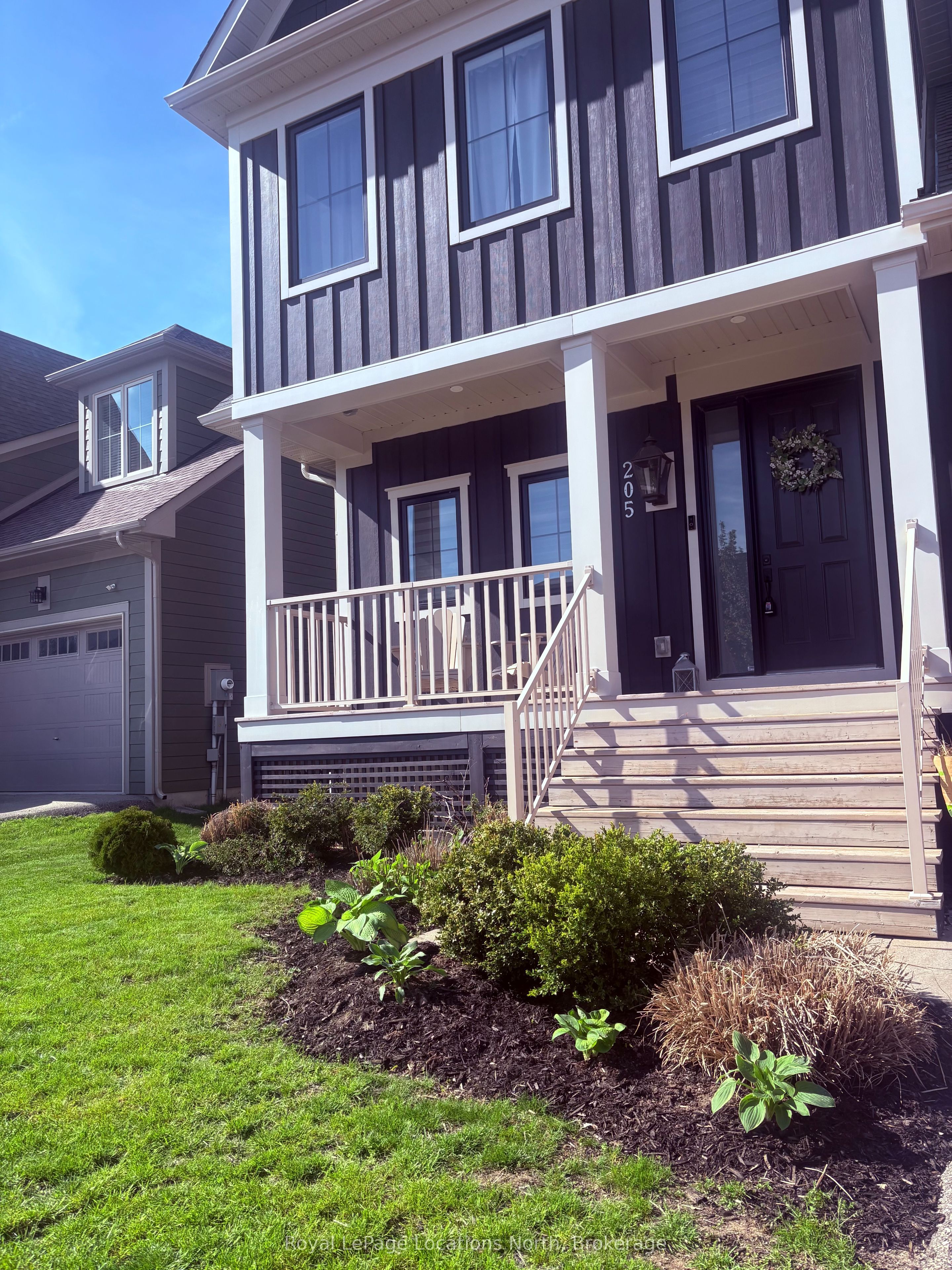 205 Yellow Birch Crescent, Blue Mountains, ON L9Y 0Z3 photo 3