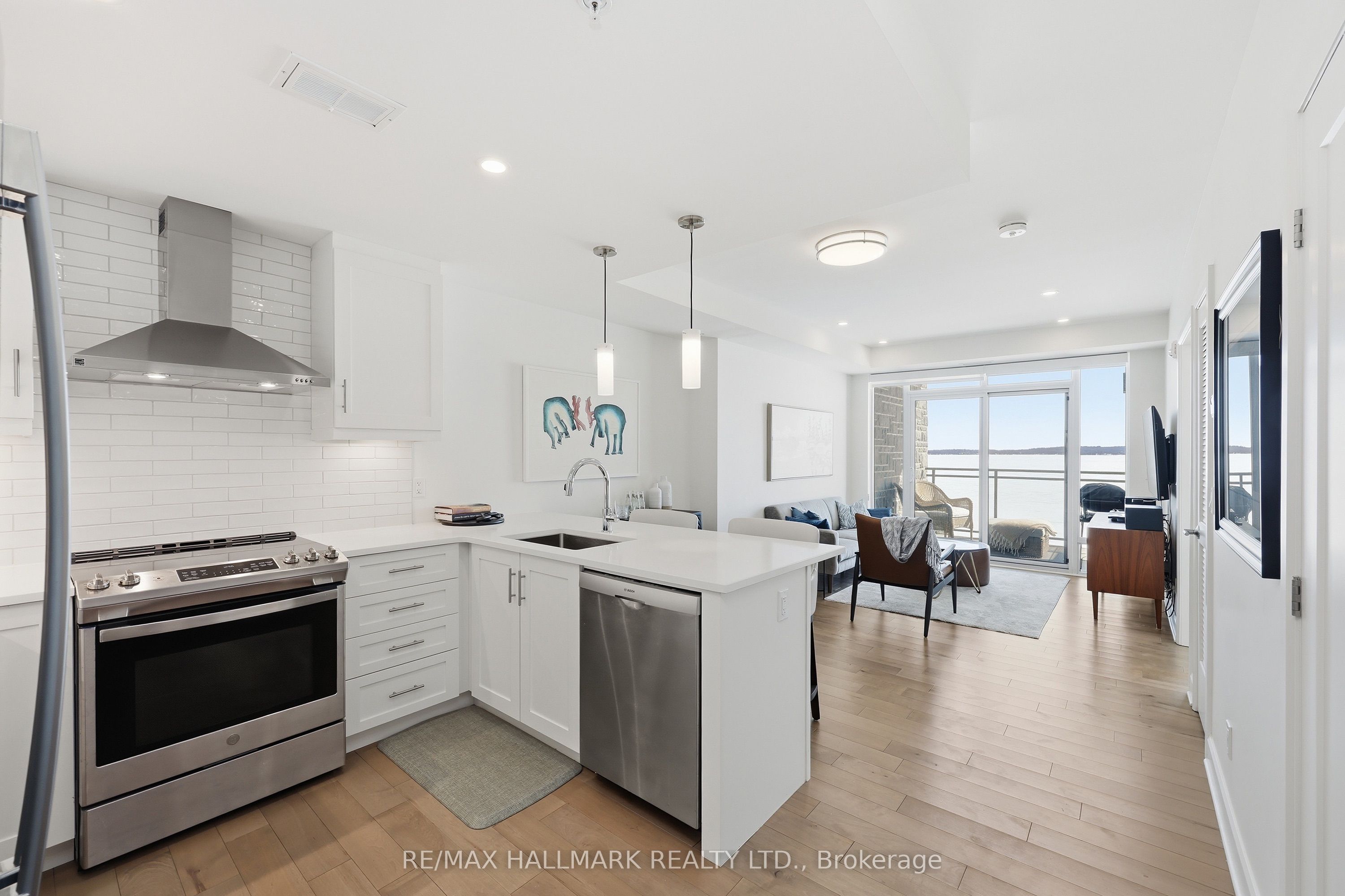 129b South Street 318, Gananoque, ON K7G 0B1 photo 5
