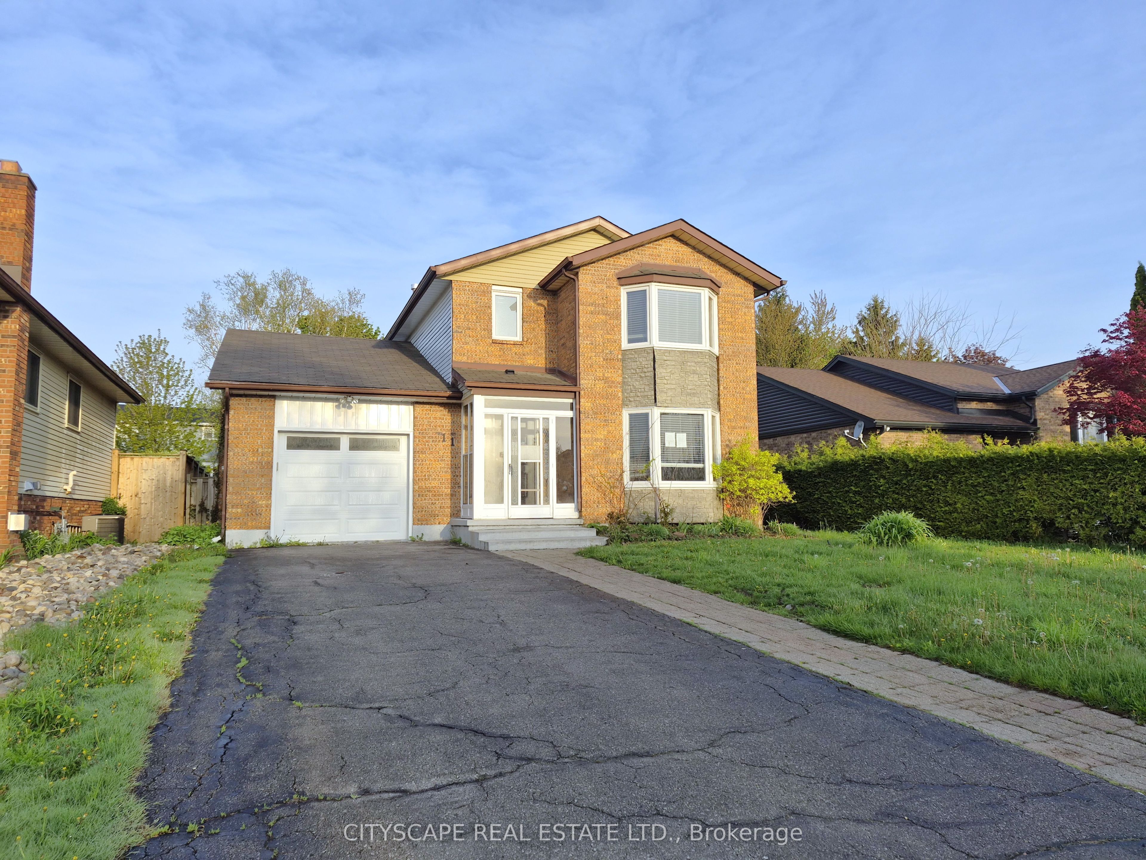 11 Ashely Court, Kitchener, ON N2E 2Z6 photo 2