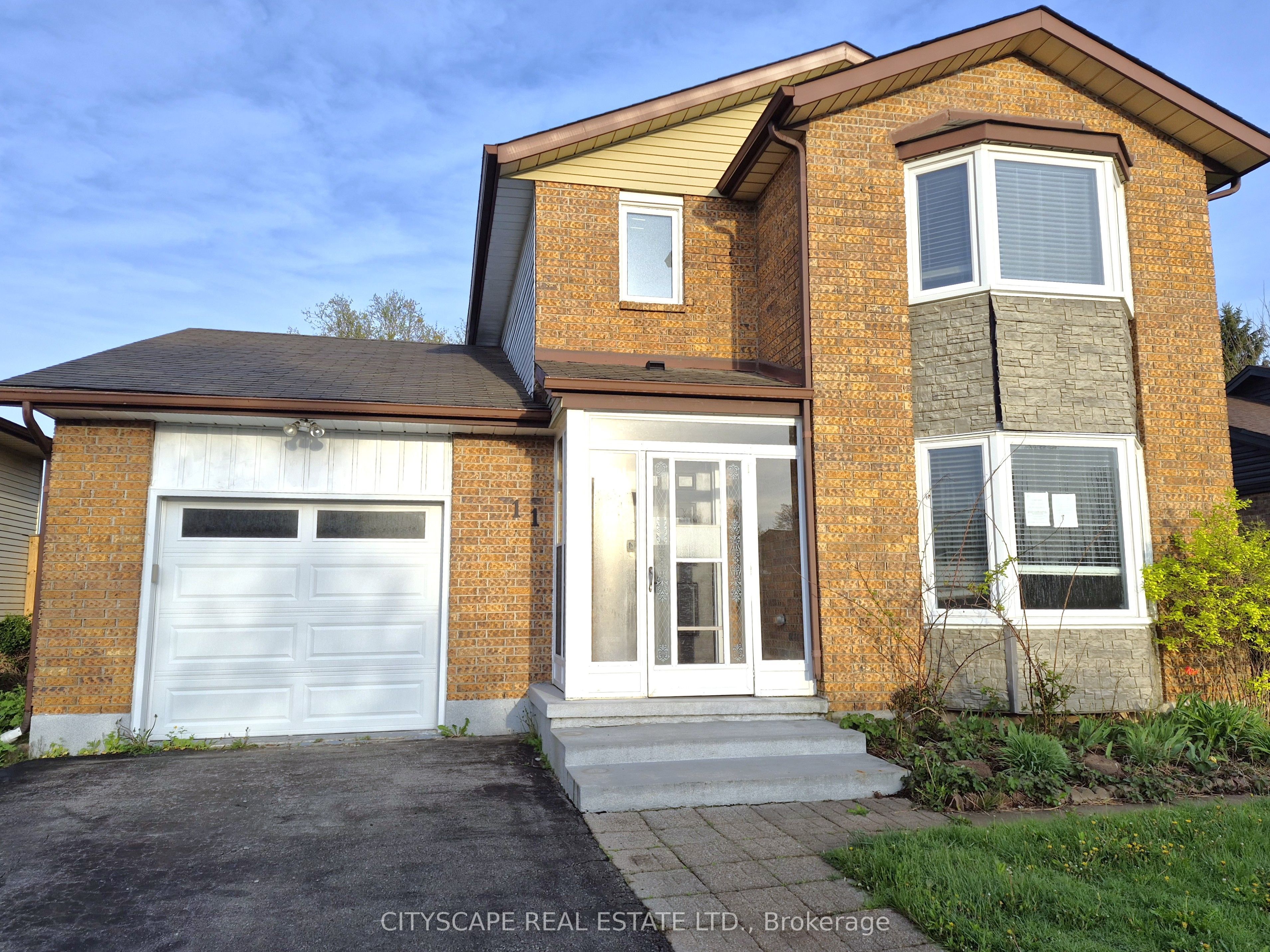 11 Ashely Court, Kitchener, ON N2E 2Z6 photo 3