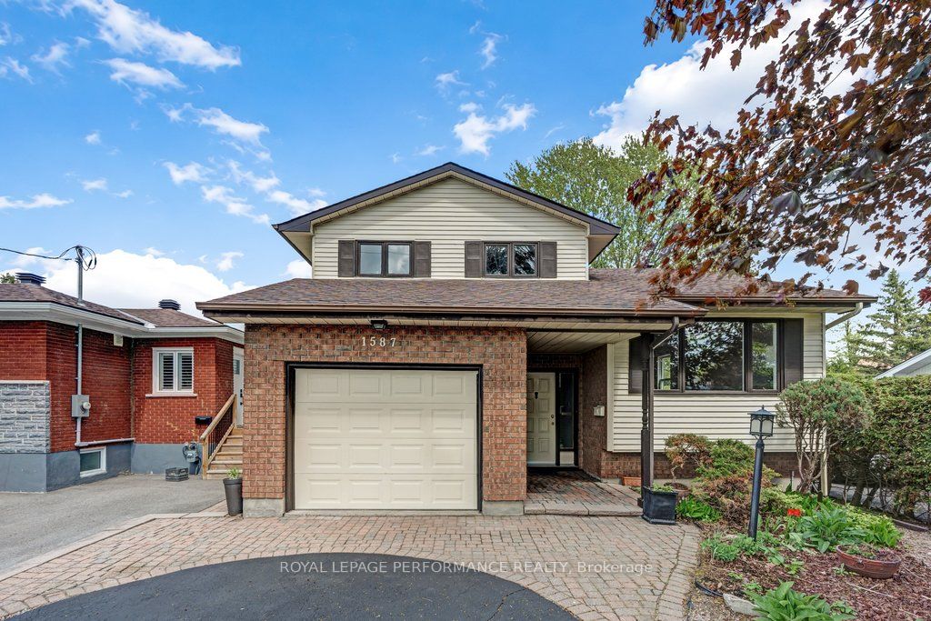 1587 Maxime Street, Cyrville - Carson Grove - Pineview, ON K1B 3K9