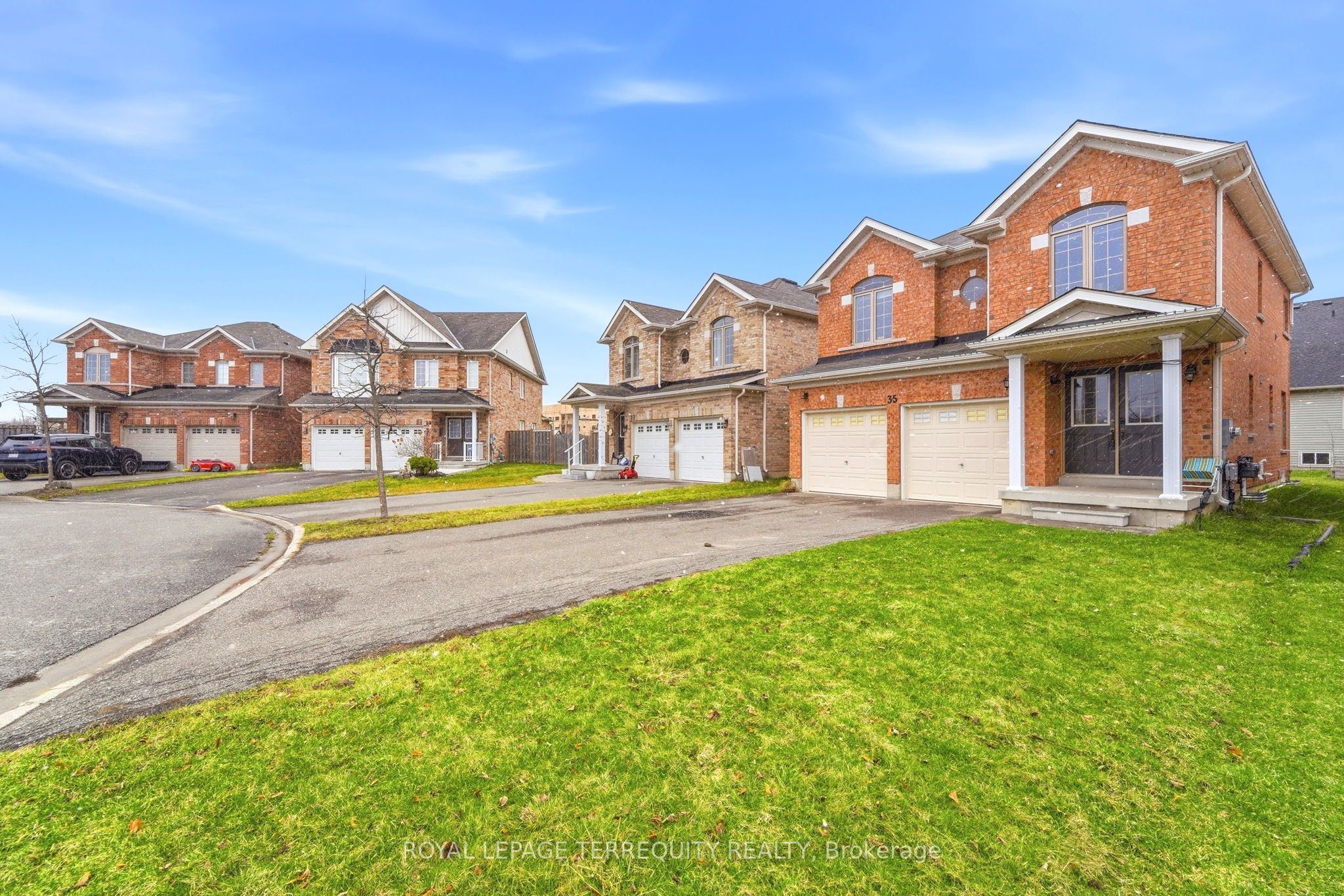 35 Colonel Lyall Street, St. Catharines, ON L2P 0B3