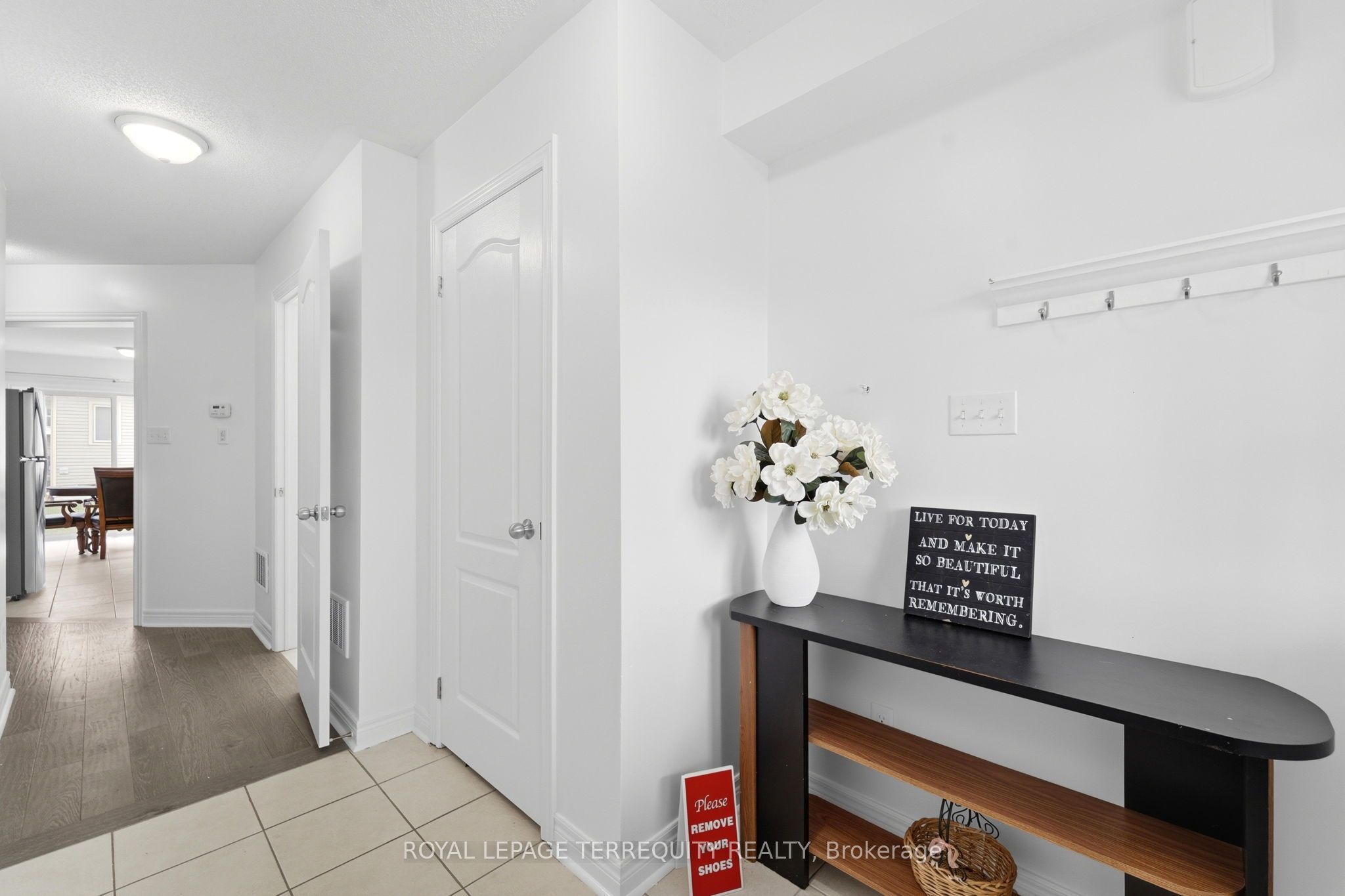35 Colonel Lyall Street, St. Catharines, ON L2P 0B3 photo 2