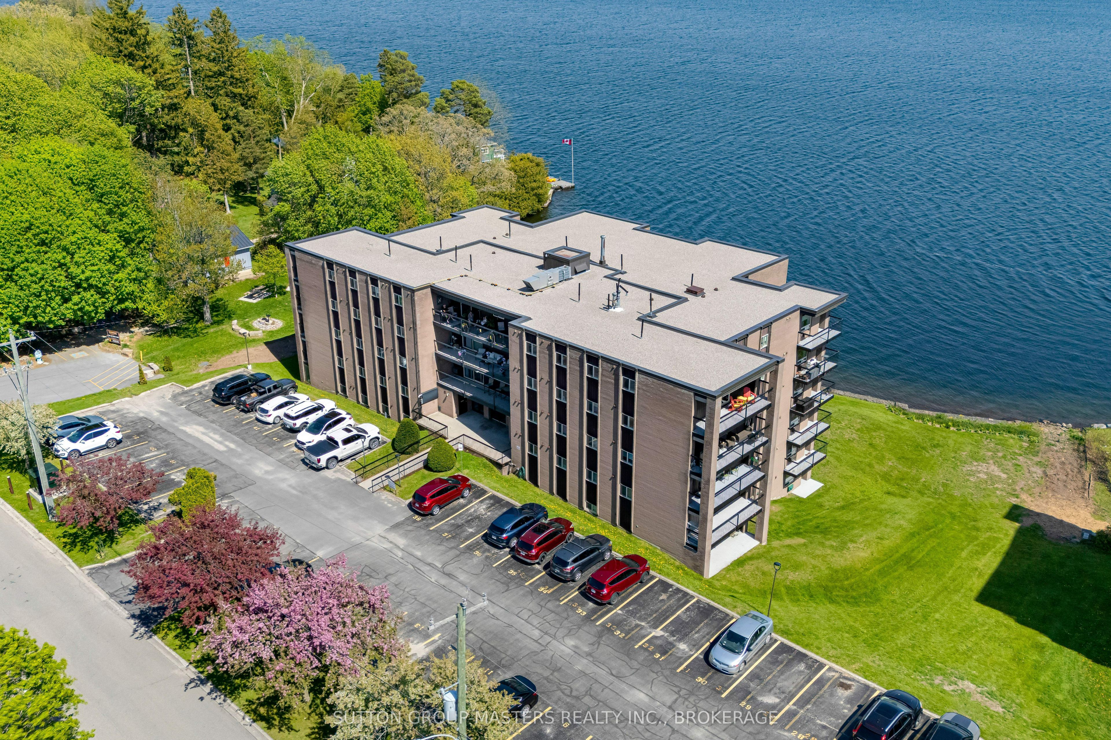 610 William Street South N/A 302, Gananoque, ON K7G 3A4