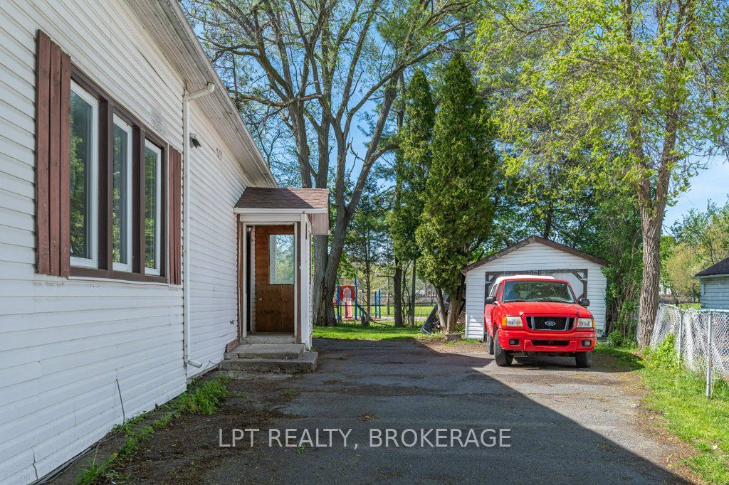 4069 Bath Road, Kingston, ON K7M 4Y6 photo 4