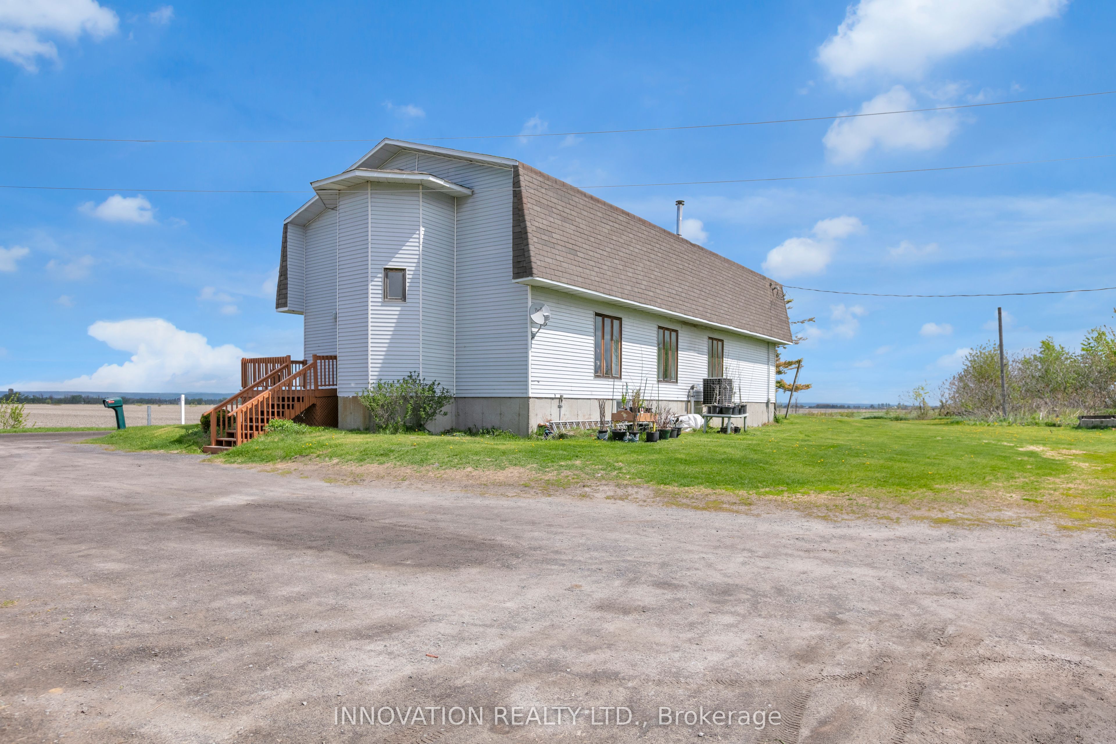 1270 Concession 8 Road, Alfred and Plantagenet, ON K0B 1A0 photo 2