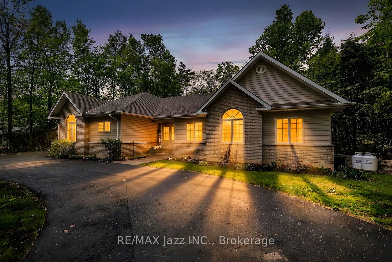 72 Sumcot Drive, Trent Lakes, ON K9J 6X2
