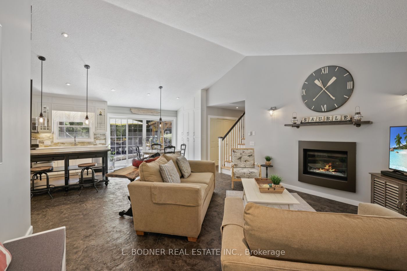 617 Bruce Avenue, South Bruce Peninsula, ON N0H 2G0 photo 5