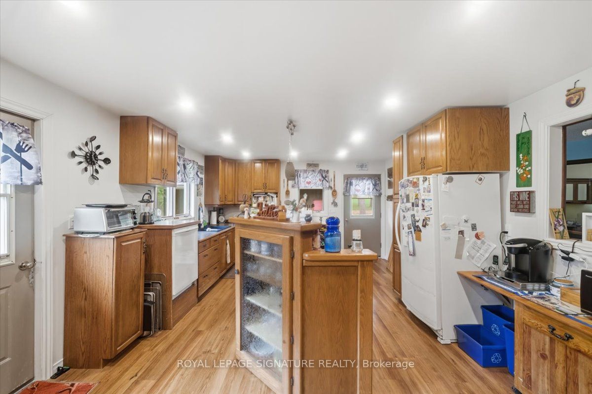 2212-1 Highway 60, Lake of Bays, ON P1H 2J6 photo 4