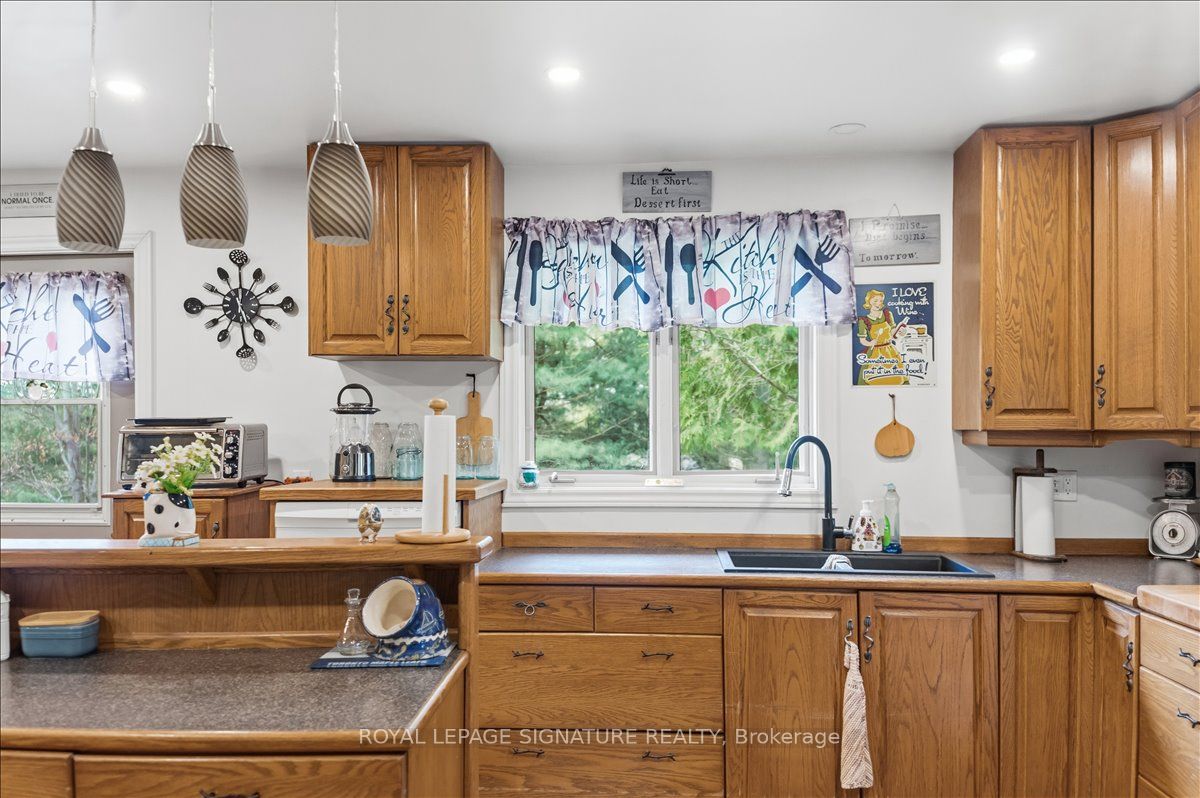 2212-1 Highway 60, Lake of Bays, ON P1H 2J6 photo 5