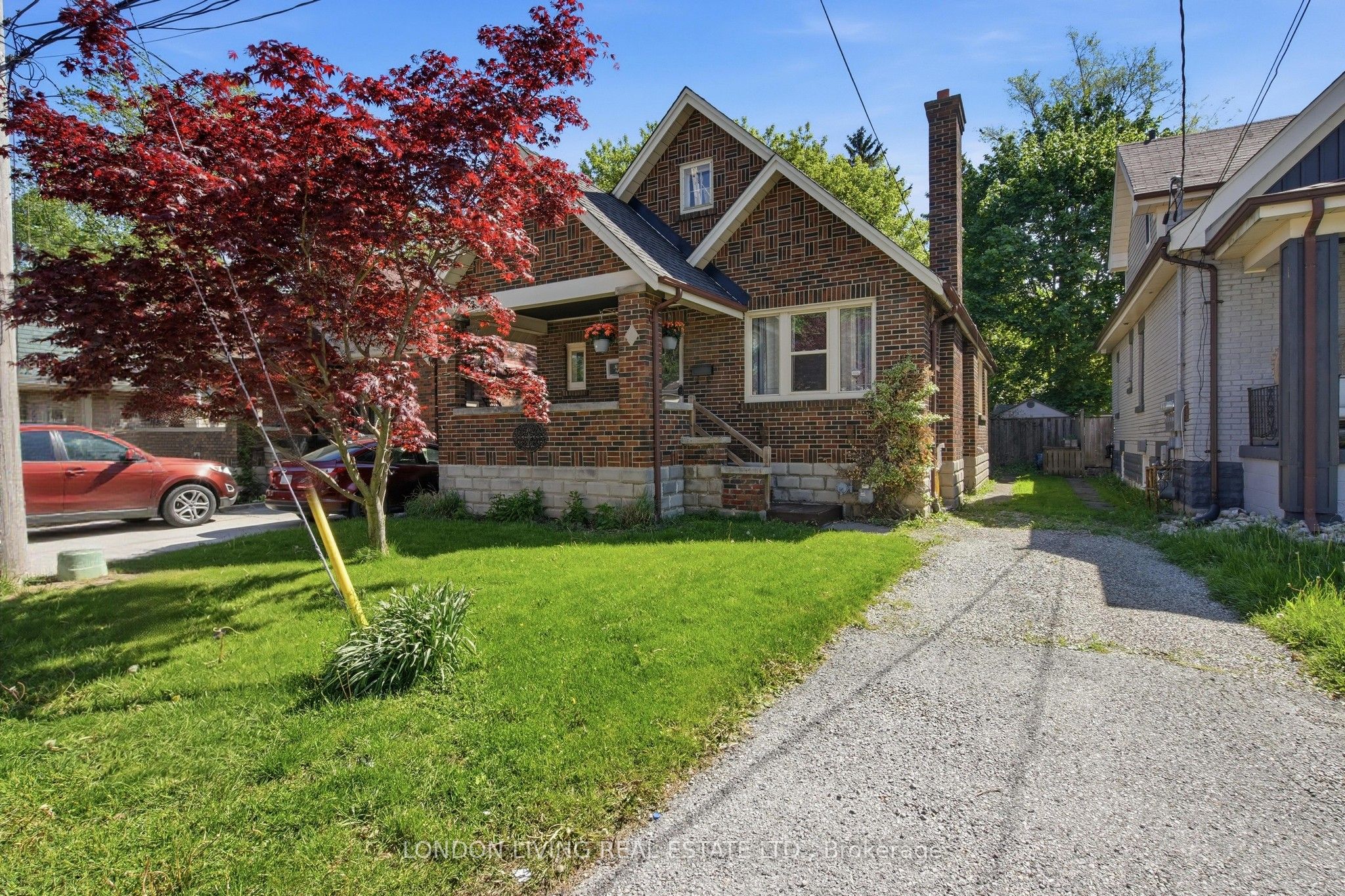 240 High Street, London South, ON N6C 4L2