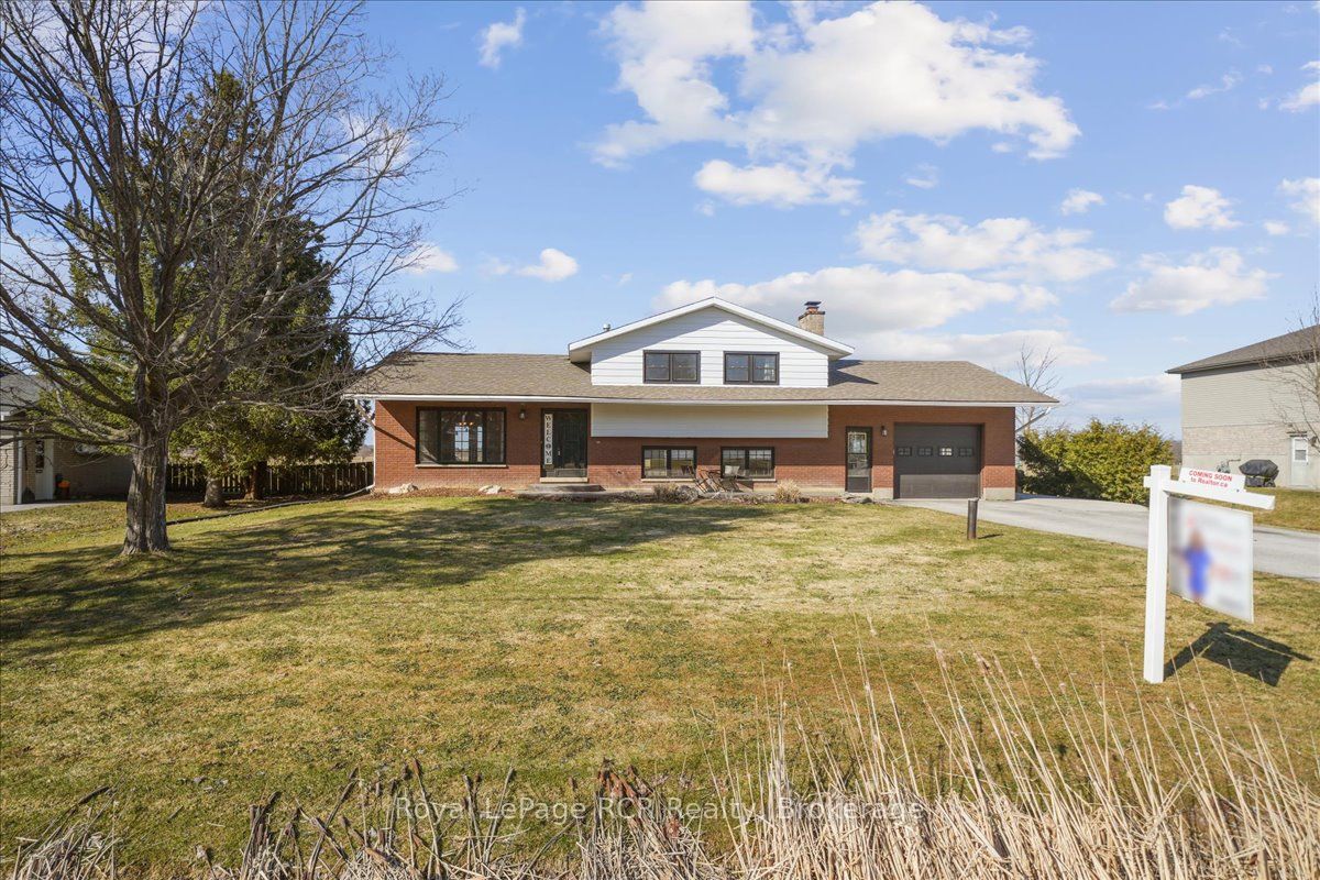 883 30th Street W, Georgian Bluffs, ON N4K 6V5 photo 3