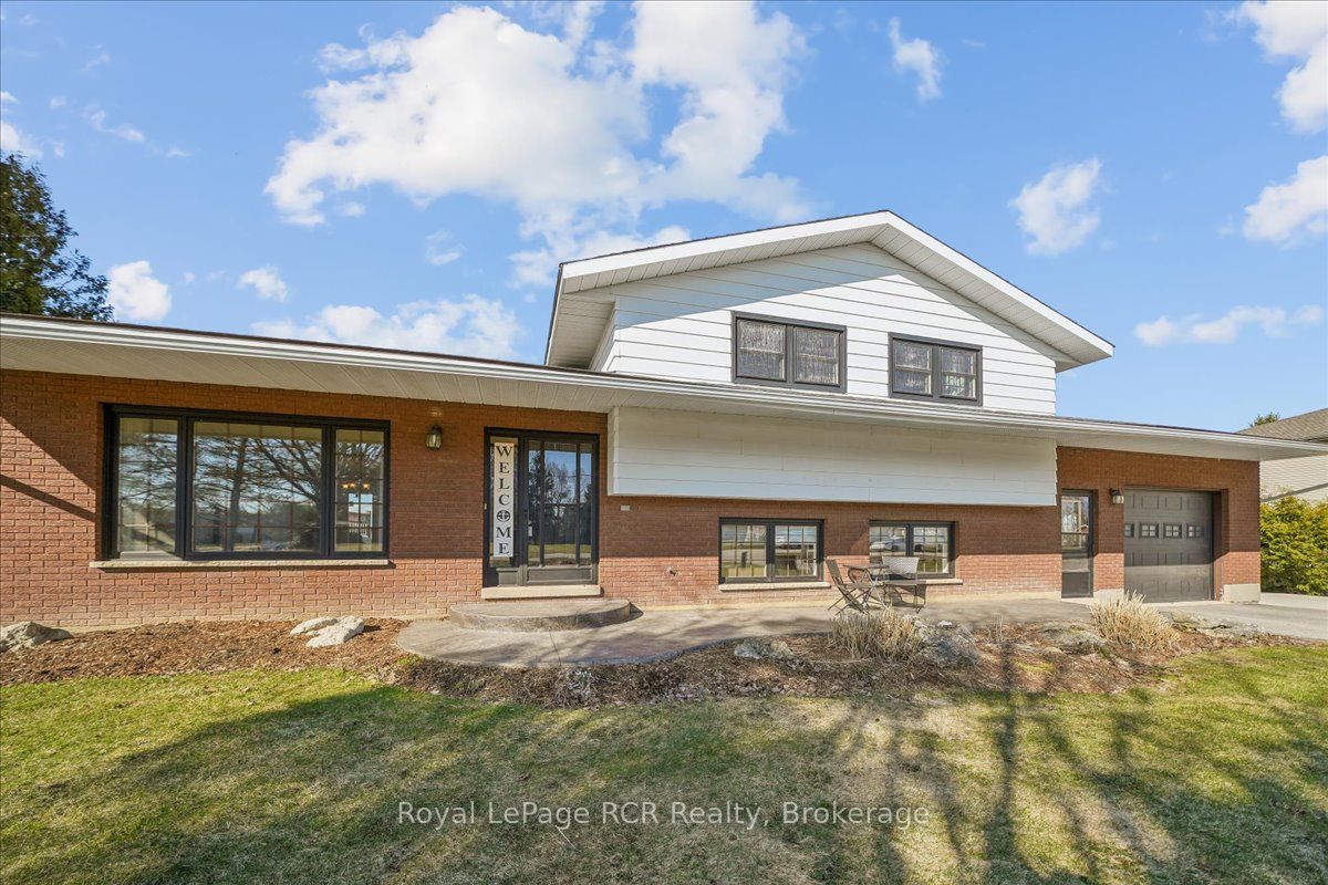 883 30th Street W, Georgian Bluffs, ON N4K 6V5 photo 4