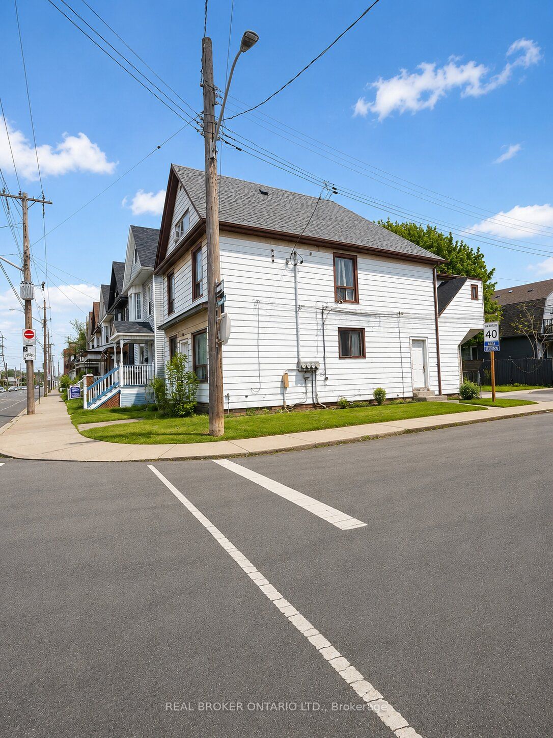 518 Cannon Street E, Hamilton, ON L8L 2E8 photo 3
